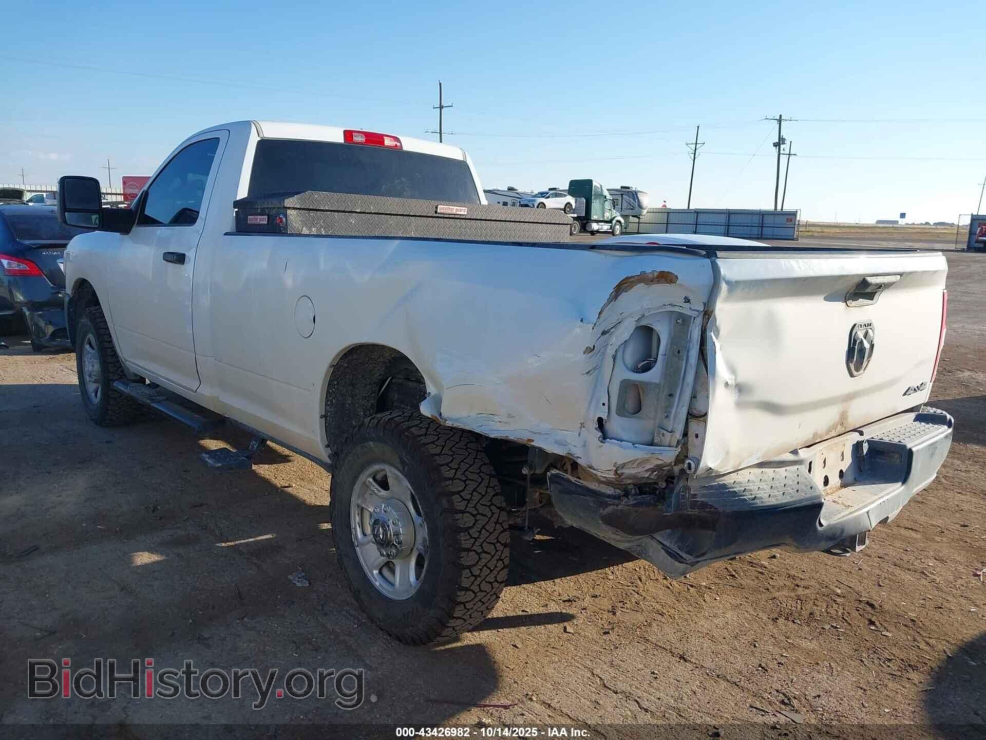 2024 RAM 2500 - VIN: 3C6MR5AJ1RG106520 - Фото 3