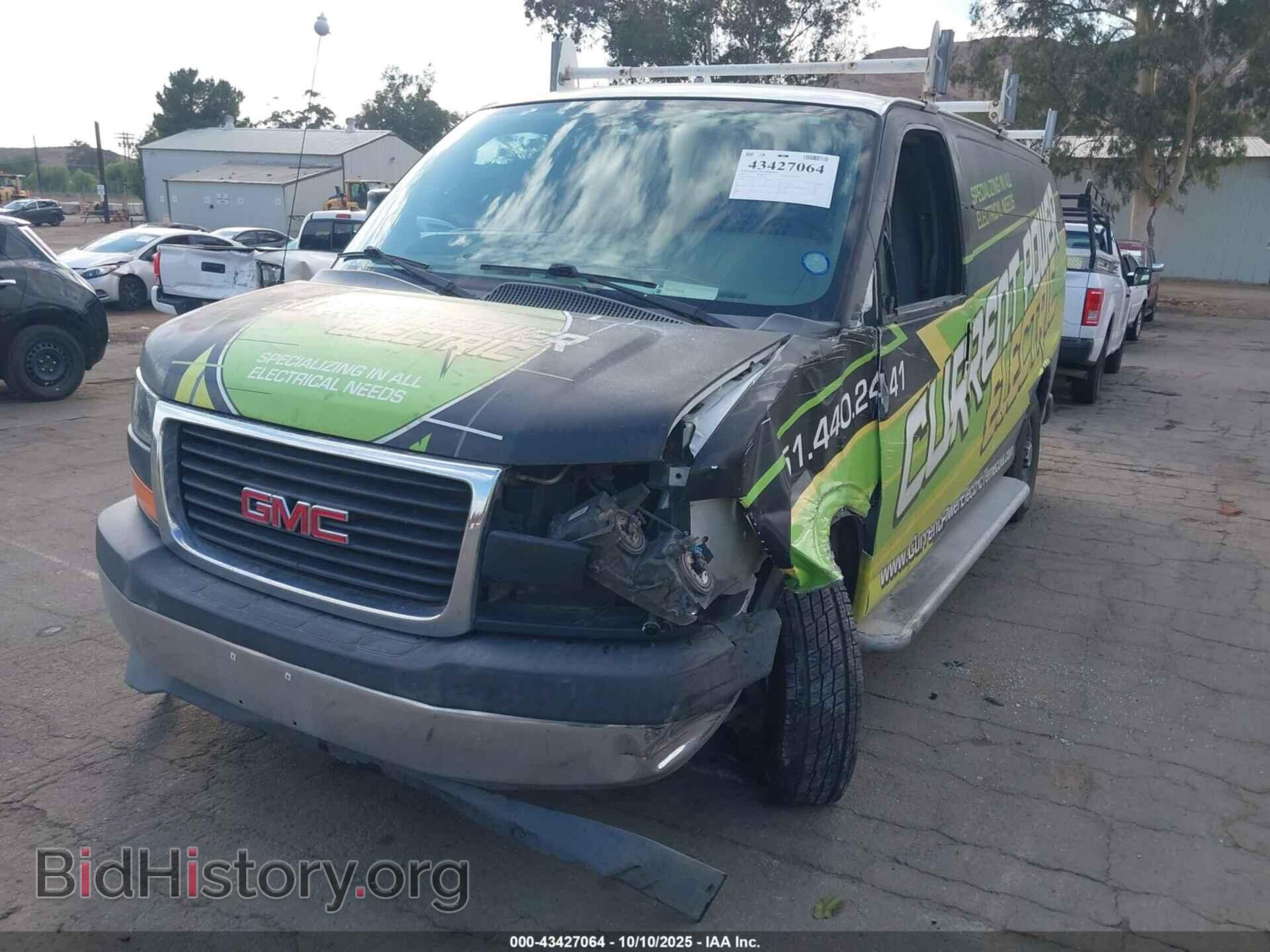 2017 GMC SAVANA 2500 - VIN: 1GTW7AFF1H1915260 - Фото 2