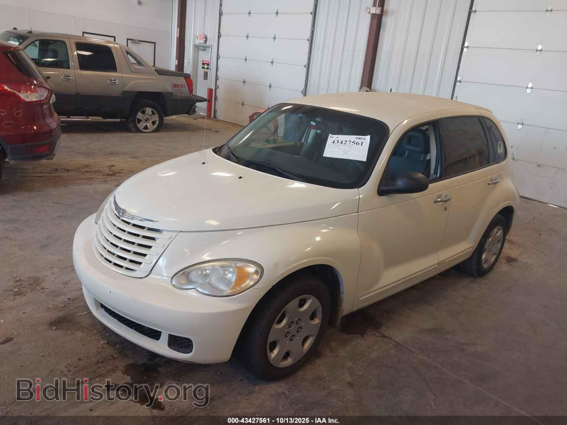 2008 CHRYSLER PT CRUISER - VIN: 3A8FY48B08T140671 - Фото 2