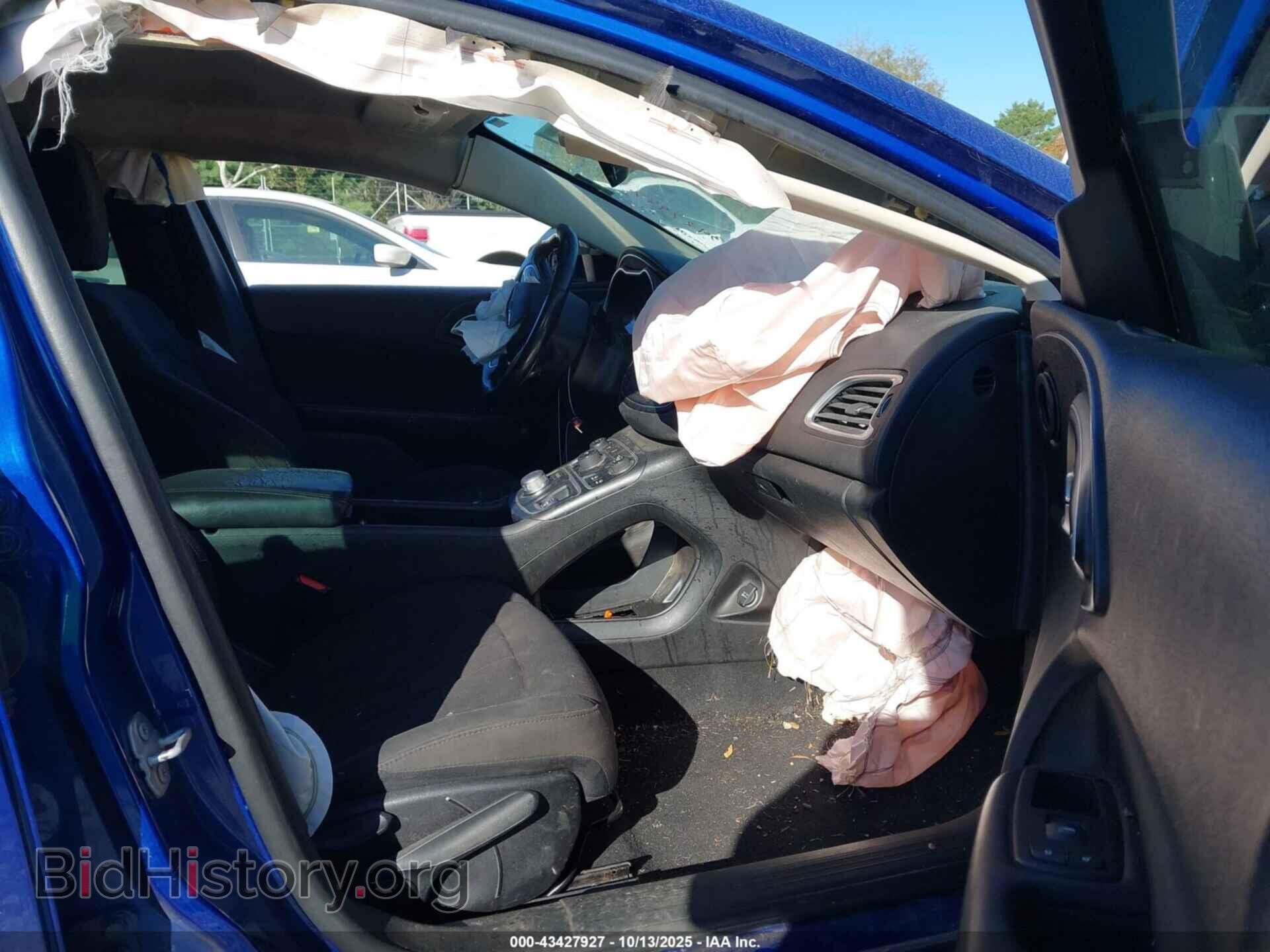 2017 CHRYSLER 200 - VIN: 1C3CCCFB7HN504370 - Фото 5
