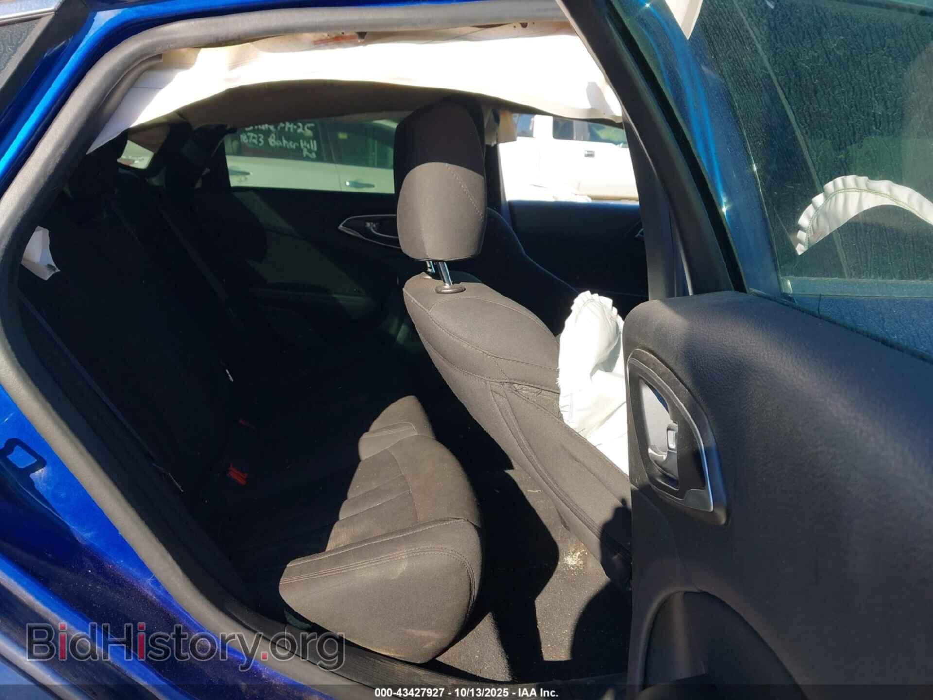 2017 CHRYSLER 200 - VIN: 1C3CCCFB7HN504370 - Фото 8