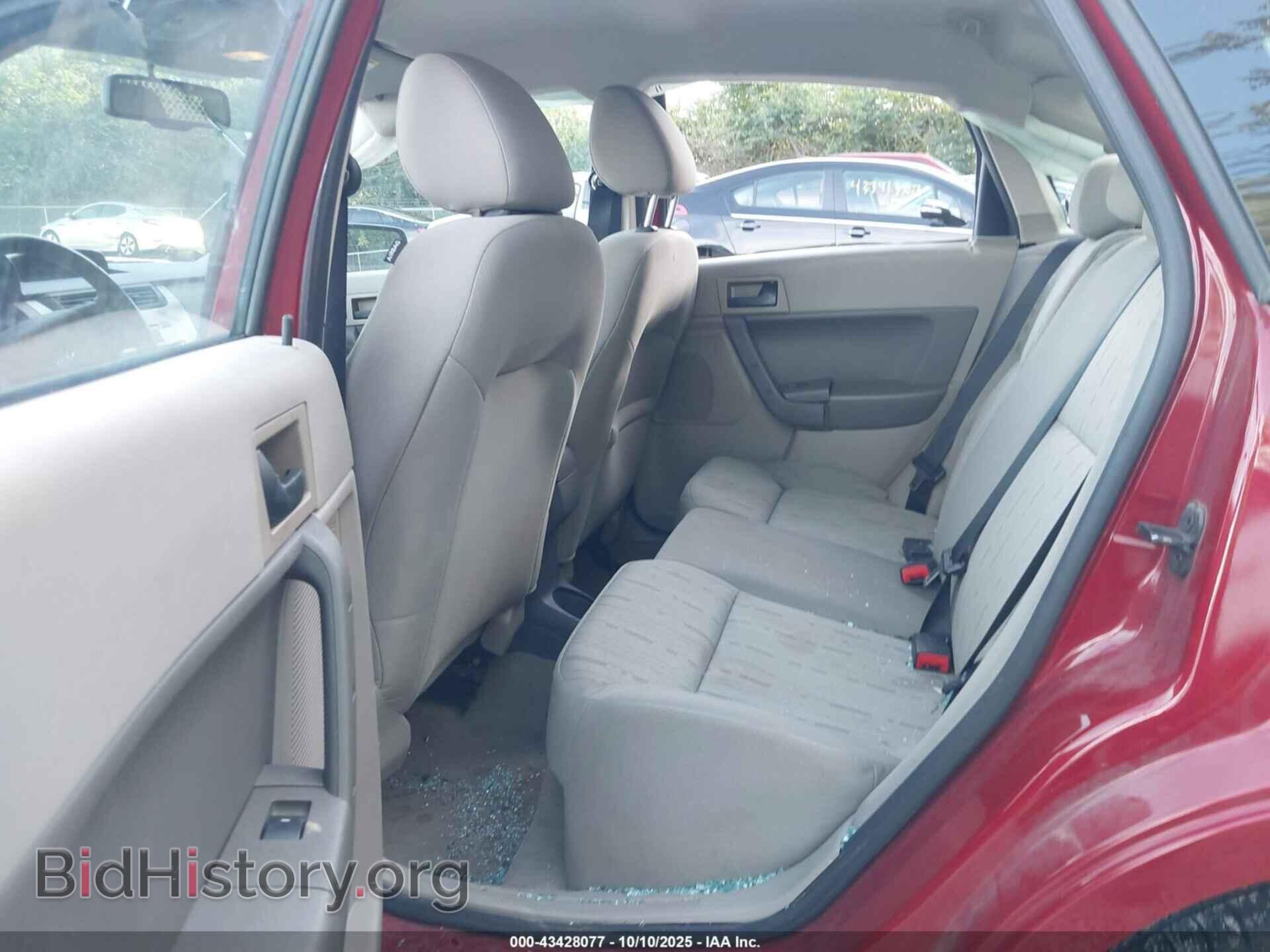 2011 FORD FOCUS - VIN: 1FAHP3FN3BW106015 - Фото 8
