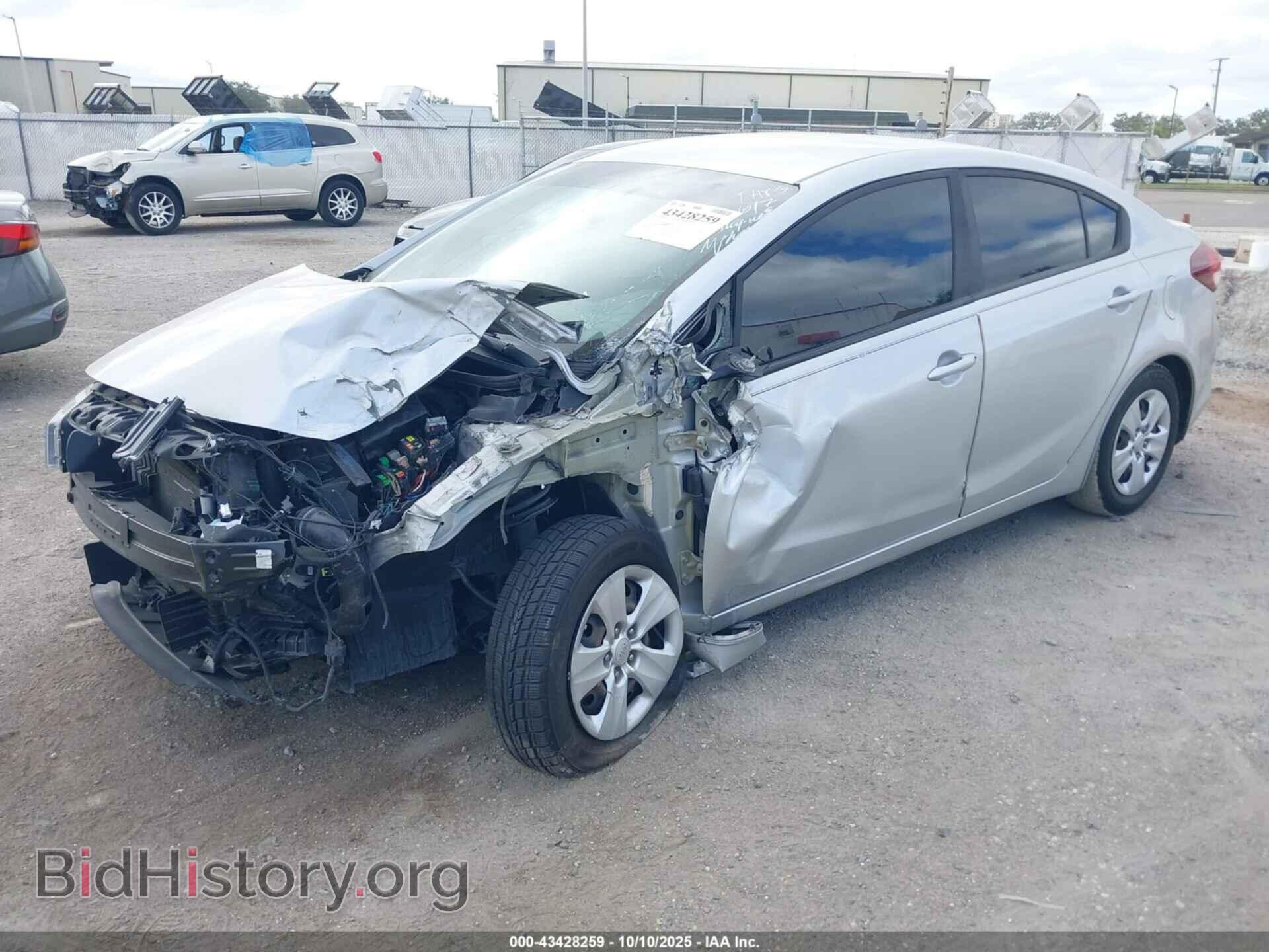 2018 KIA FORTE - VIN: 3KPFL4A70JE213821 - Фото 2