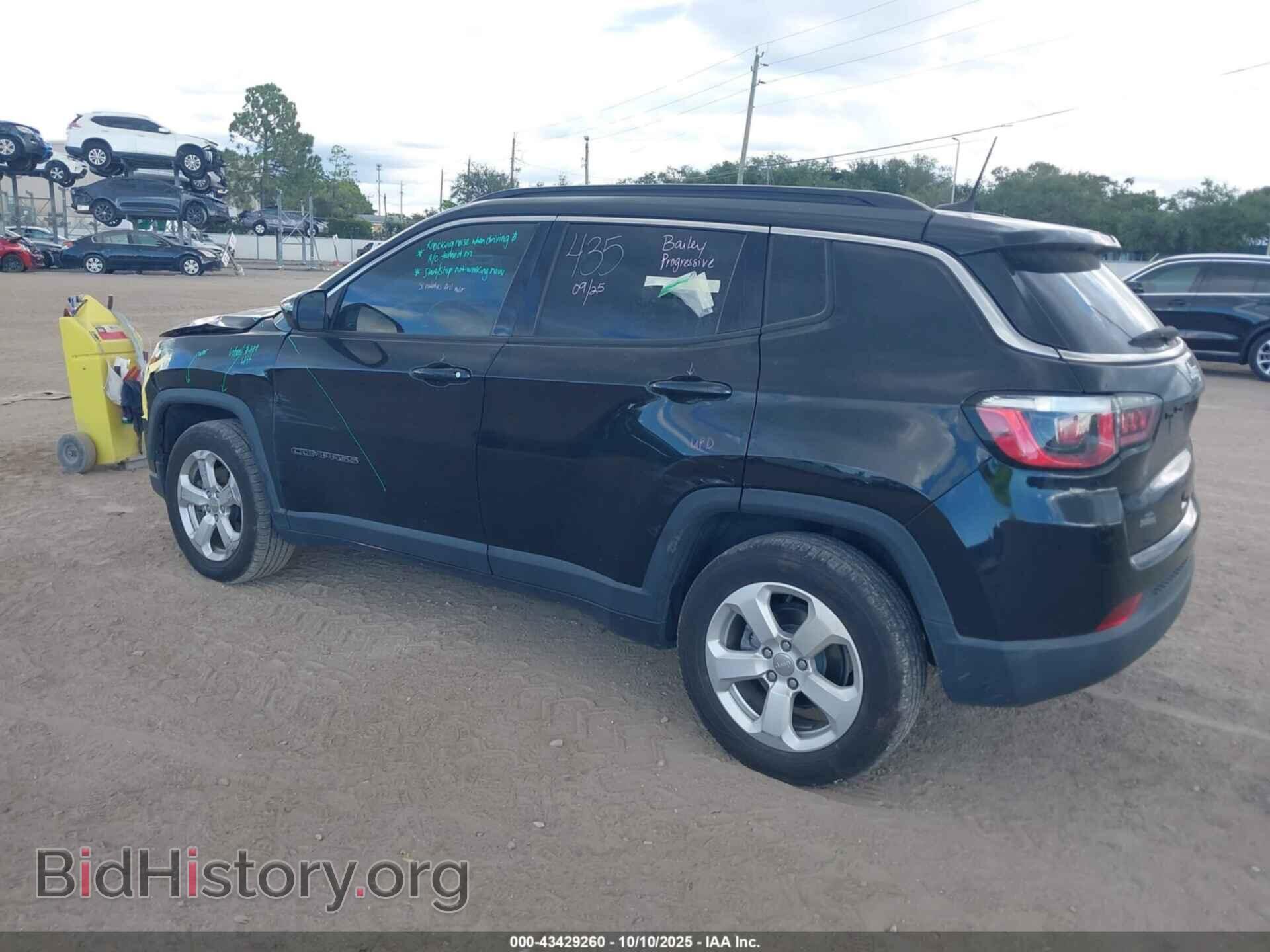 2019 JEEP COMPASS - VIN: 3C4NJCBB7KT614195 - Фото 3