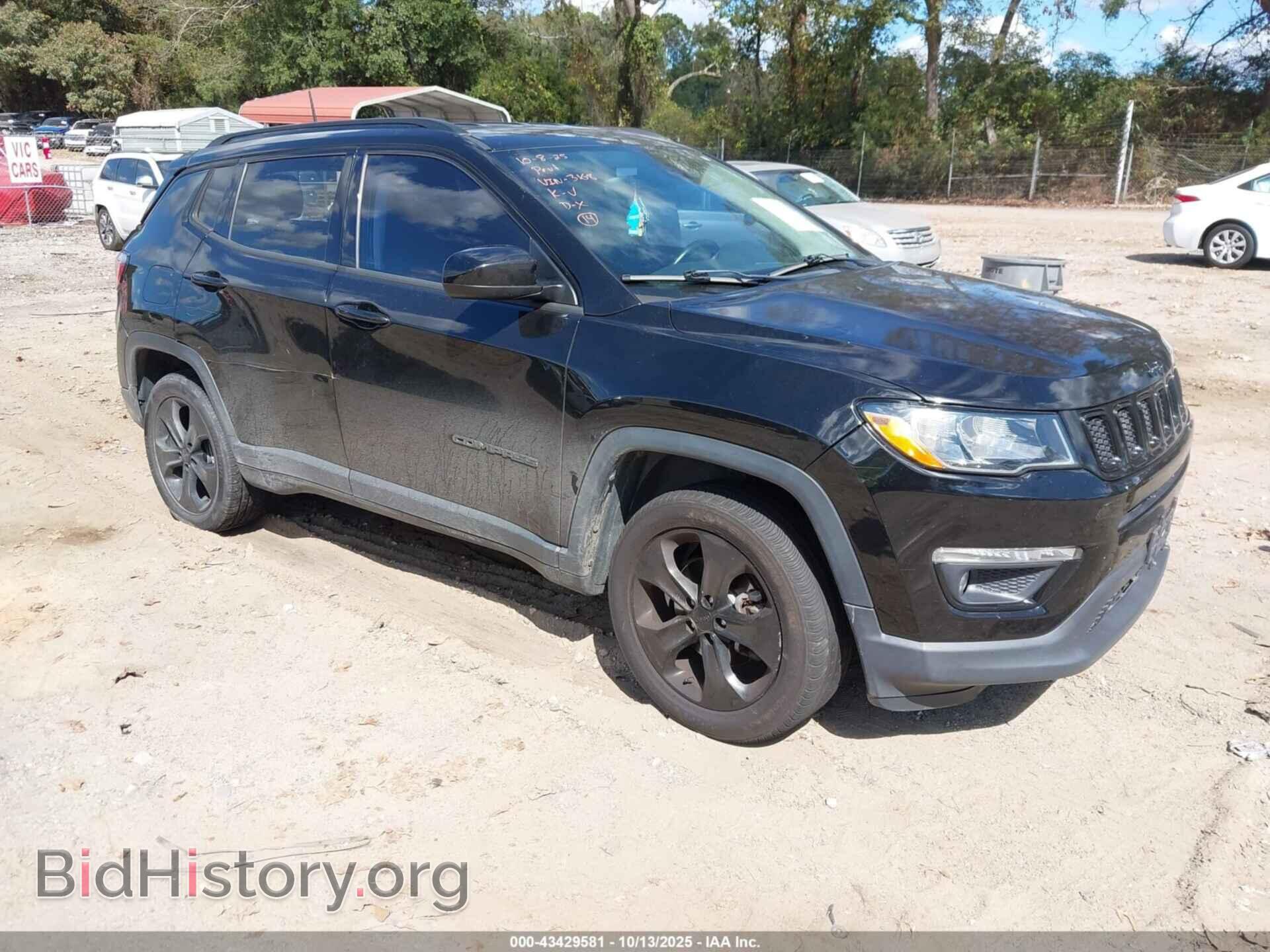 Фотография 3C4NJDBB6JT403168 - JEEP COMPASS 2018