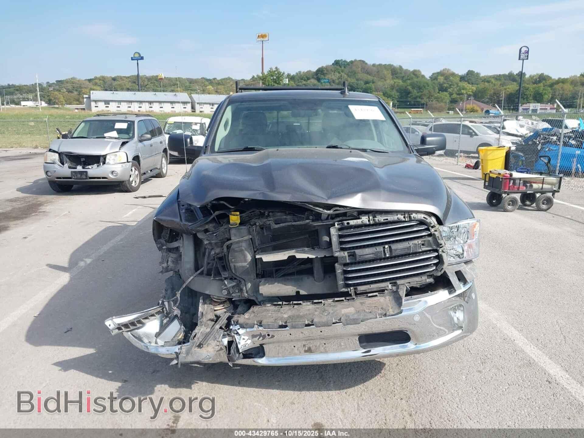 2017 RAM 1500 - VIN: 3C6RR7LT5HG593526 - Фото 12