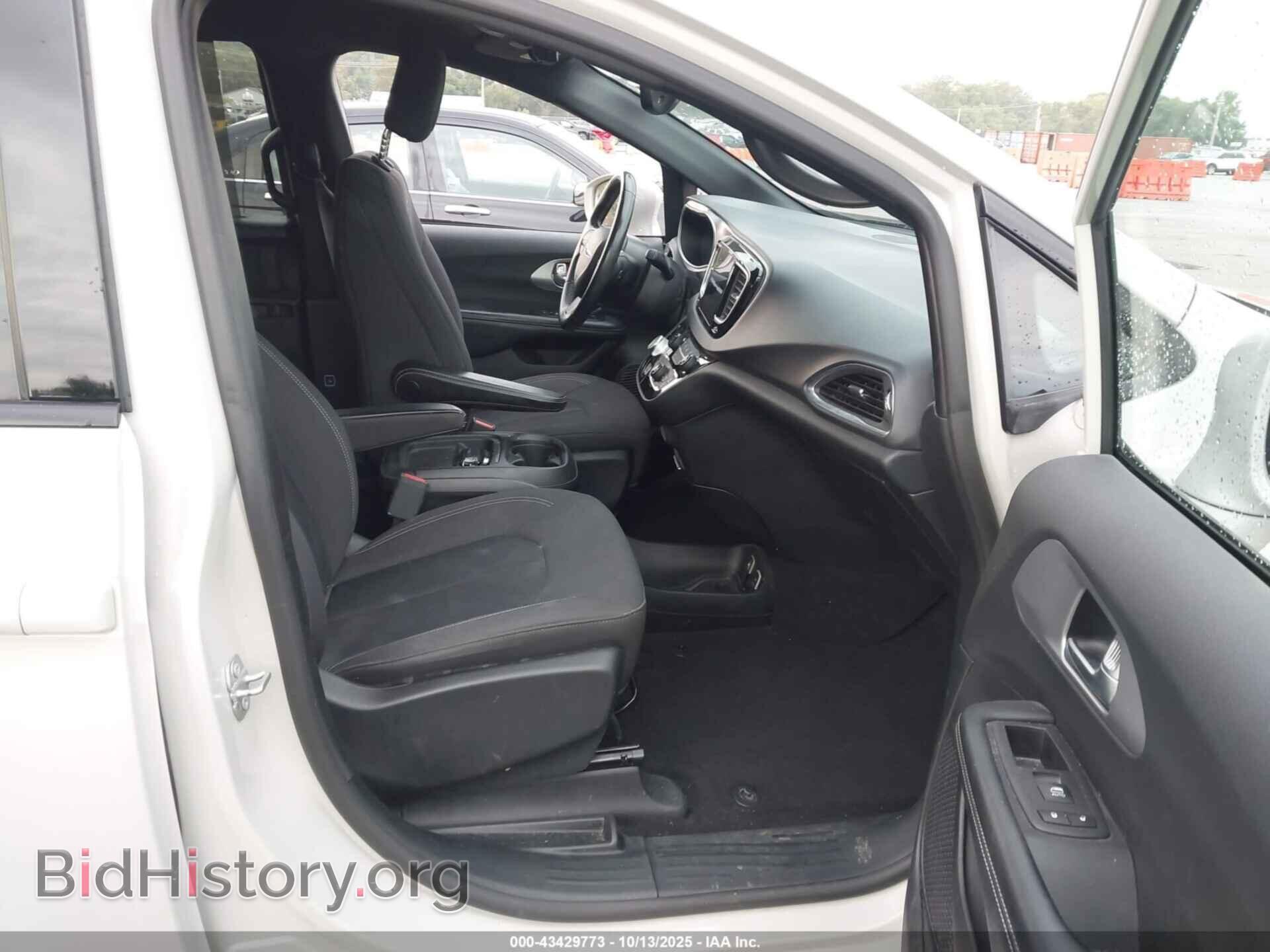 2019 CHRYSLER PACIFICA - VIN: 2C4RC1FG2KR638803 - Photo 5