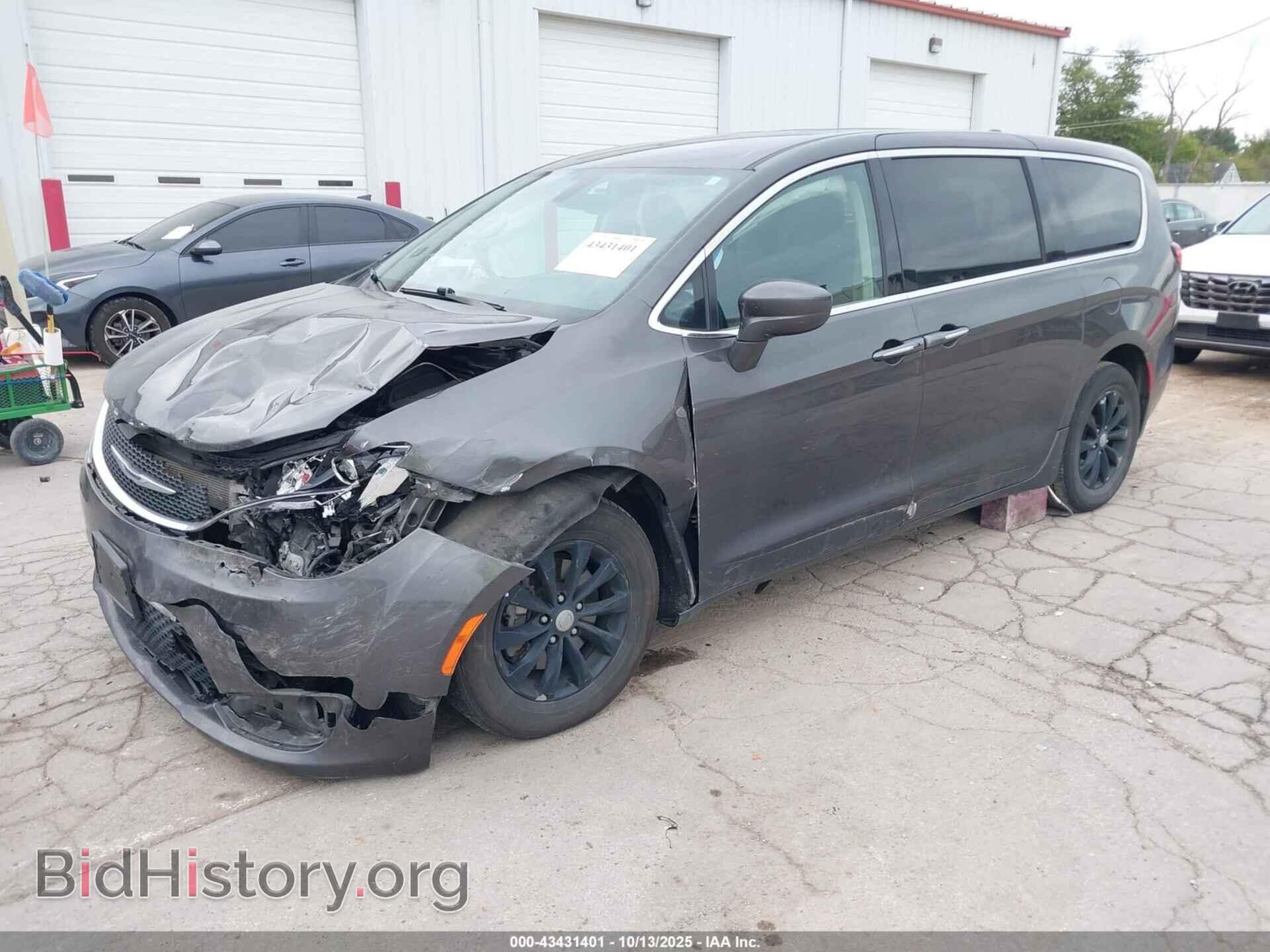 2019 CHRYSLER PACIFICA - VIN: 2C4RC1FGXKR610201 - Фото 2