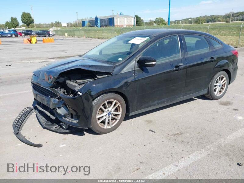 2015 Ford FOCUS (VIN 1FADP3F28FL201276) — photo 2 of 12