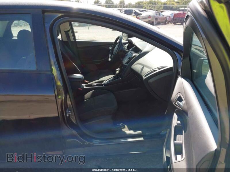 2015 Ford FOCUS (VIN 1FADP3F28FL201276) — photo 5 of 12