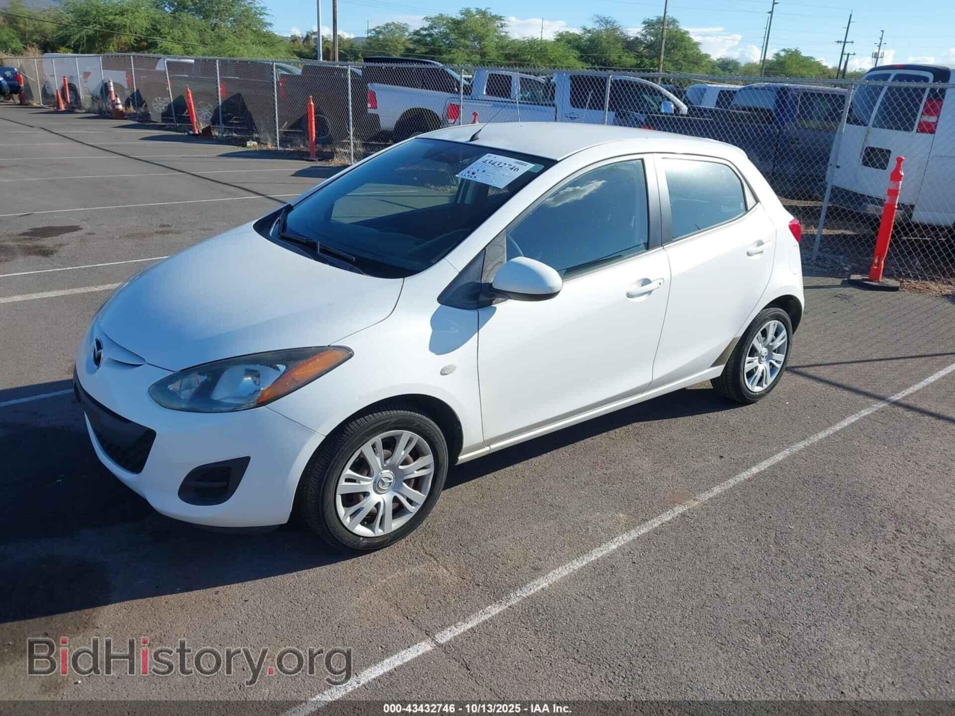 2013 MAZDA MAZDA2 - VIN: JM1DE1KY3D0159225 - Фото 2