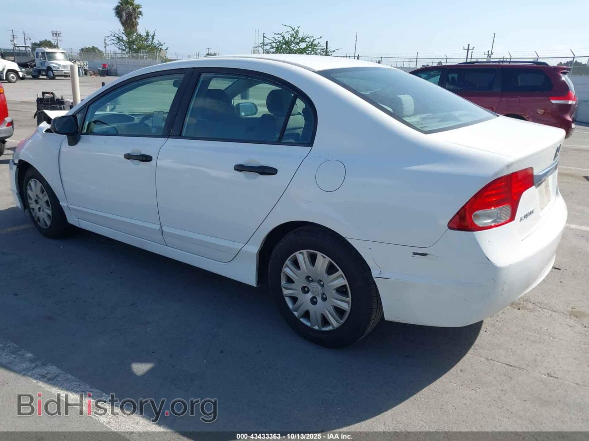 2010 HONDA CIVIC - VIN: 2HGFA1F30AH585305 - Фото 3