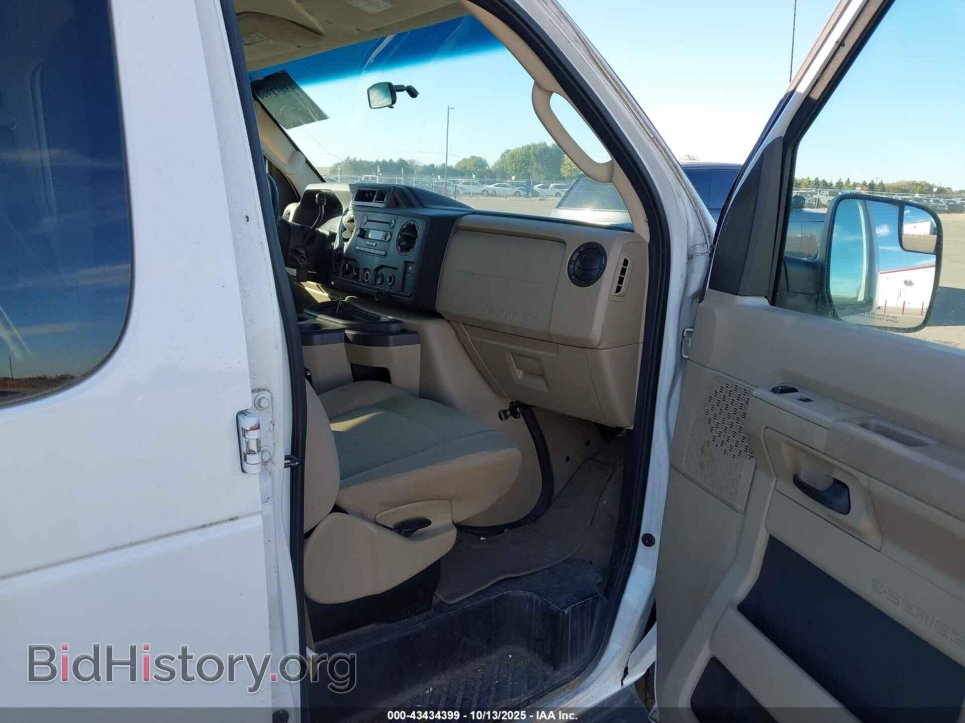 2011 FORD ECONOLINE - VIN: 1FBSS3BLXBDB22036 - Photo 5