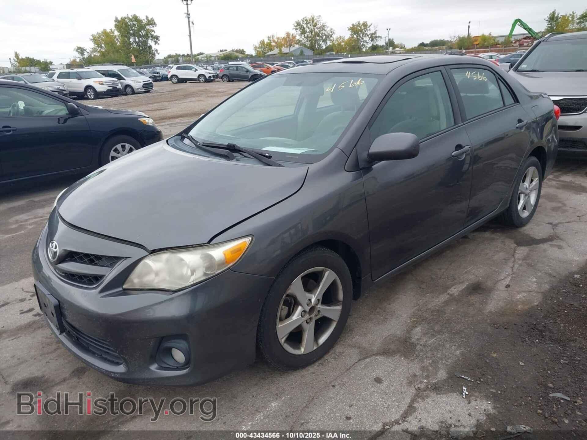 2011 TOYOTA COROLLA - VIN: 2T1BU4EEXBC621702 - Фото 2