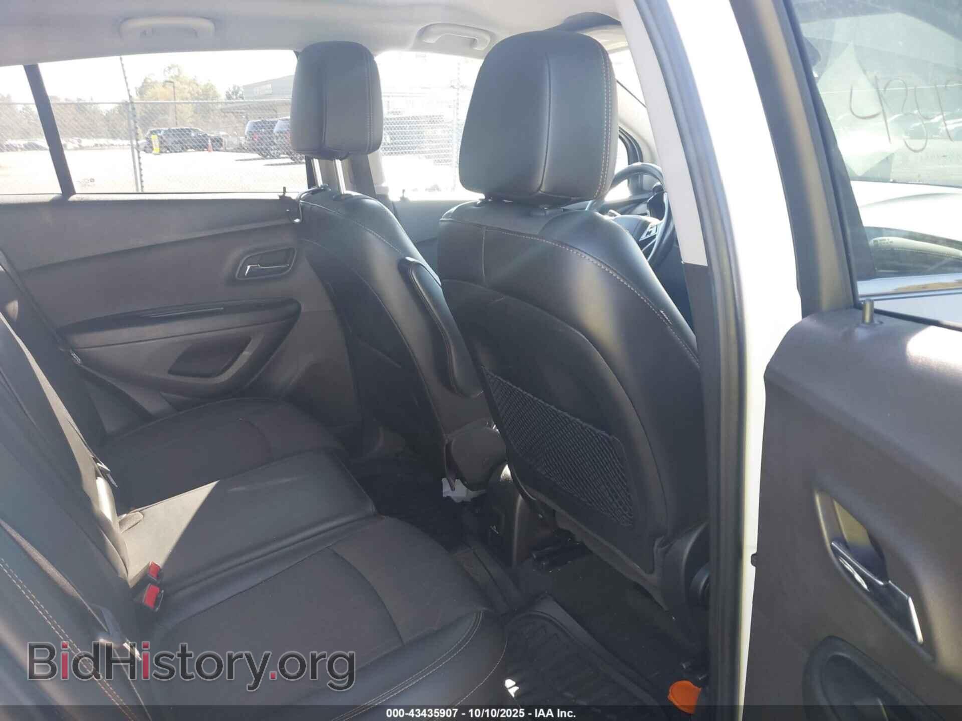 2019 CHEVROLET TRAX - VIN: 3GNCJPSB3KL143183 - Фото 8