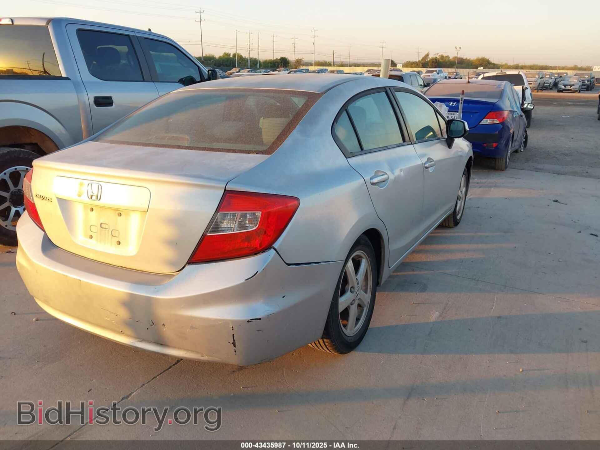 2012 HONDA CIVIC - VIN: 2HGFB2F53CH580106 - Фото 4