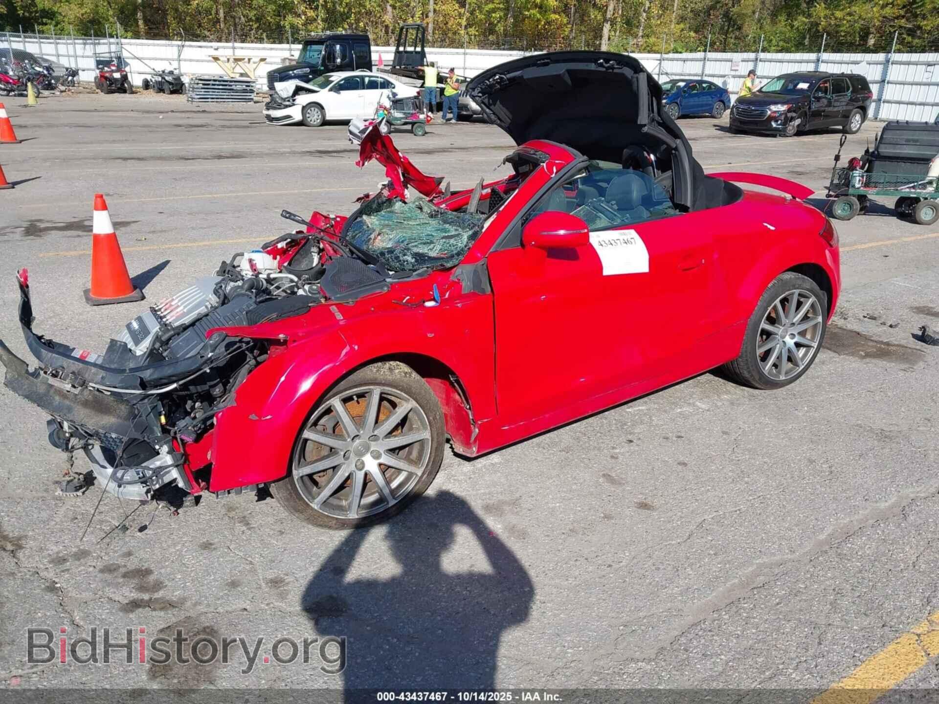 2008 AUDI TT - VIN: TRURD38J681033896 - Photo 2