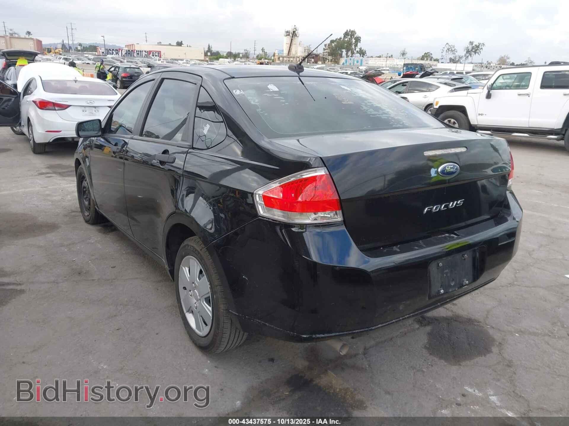2011 FORD FOCUS - VIN: 1FAHP3EN6BW149667 - Фото 3