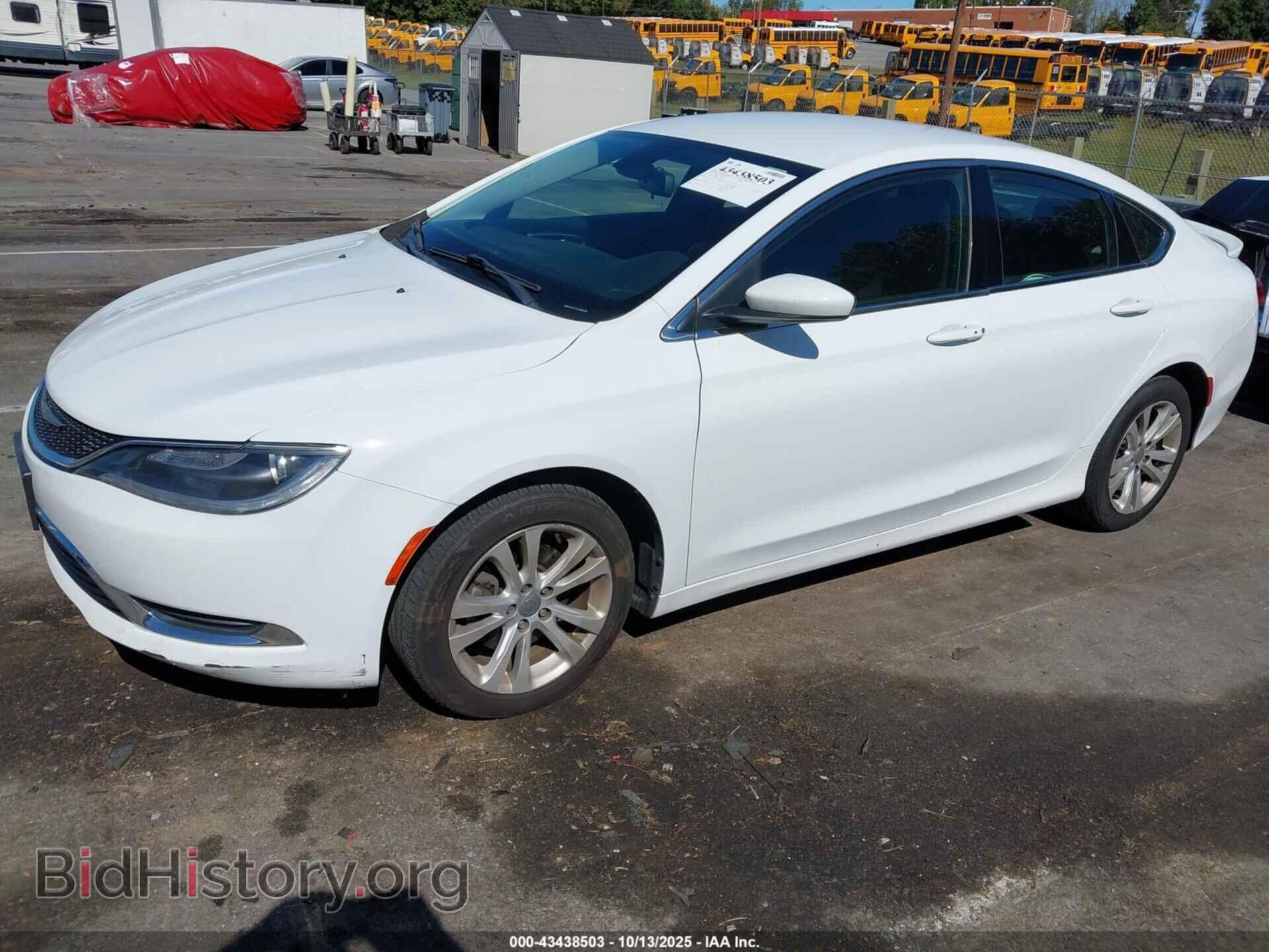 2015 CHRYSLER 200 - VIN: 1C3CCCAB3FN577708 - Photo 2