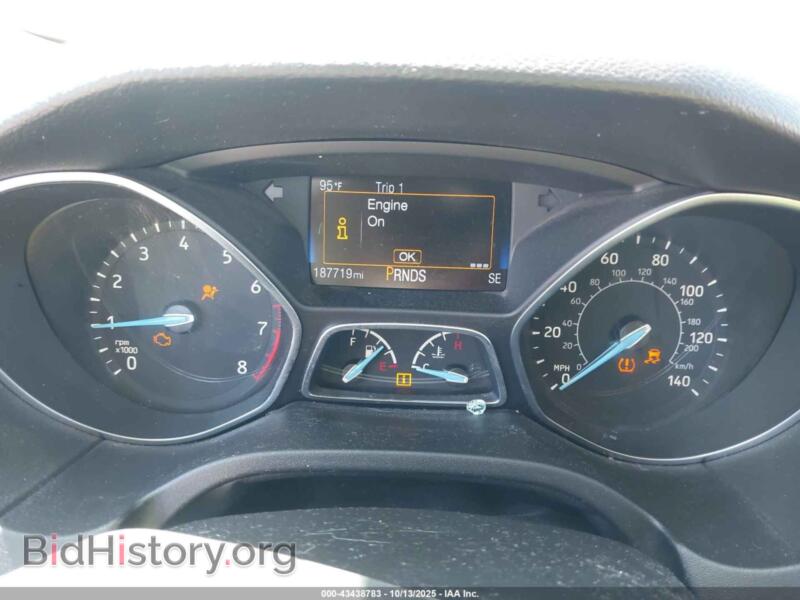 2016 Ford FOCUS (VIN 1FADP3F25GL267611) — фото 7 из 19