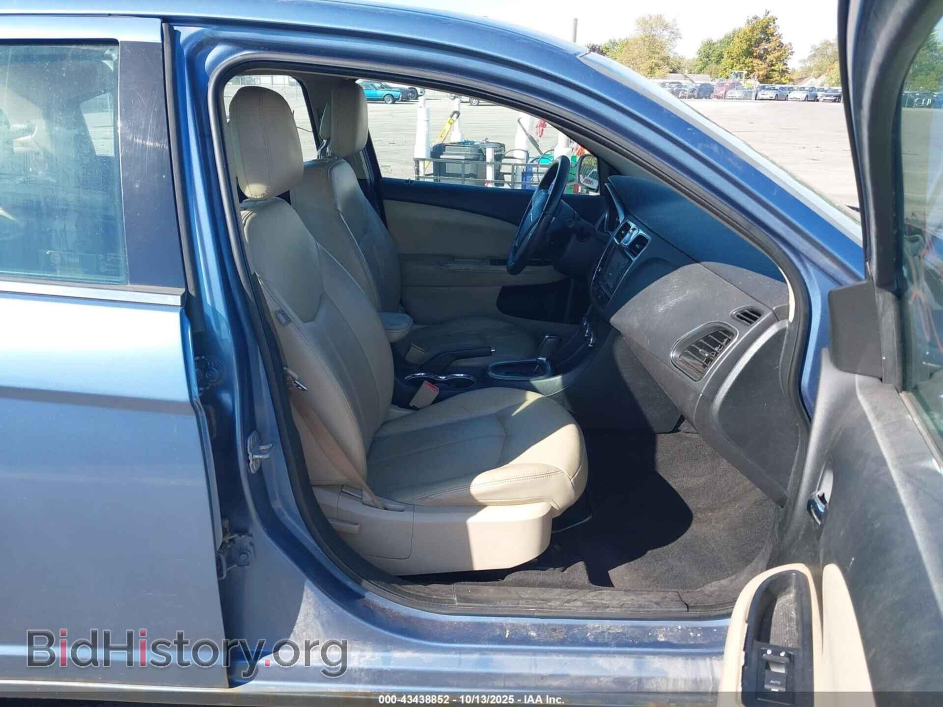 2011 CHRYSLER 200 - VIN: 1C3BC2FG9BN623109 - Фото 5
