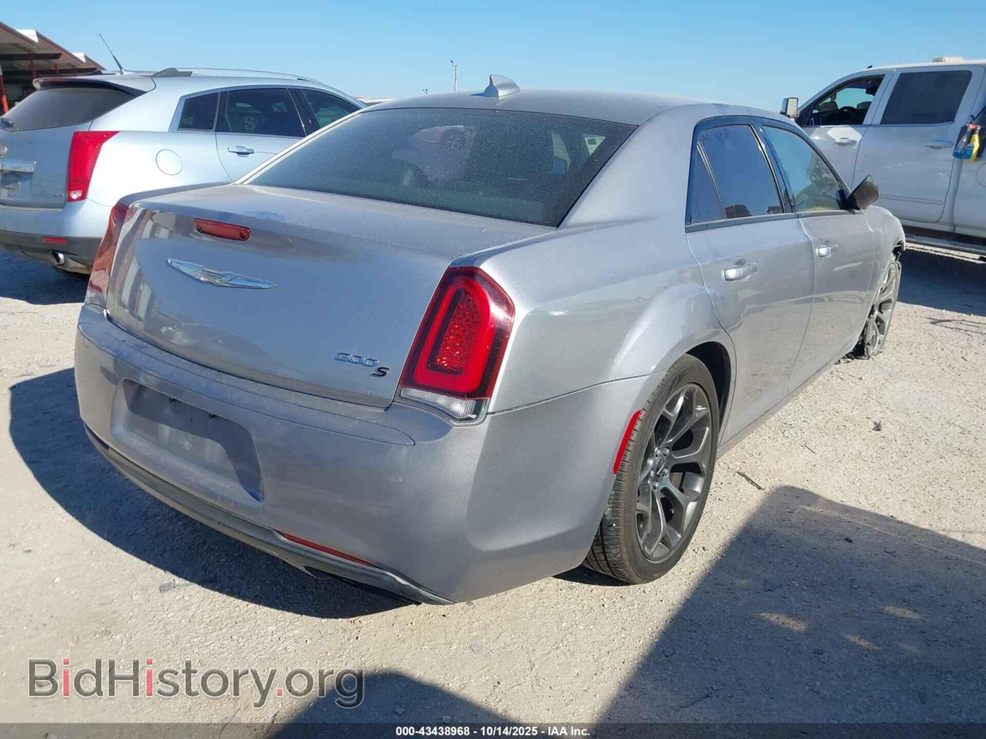 2016 CHRYSLER 300 - VIN: 2C3CCABG9GH243482 - Фото 4
