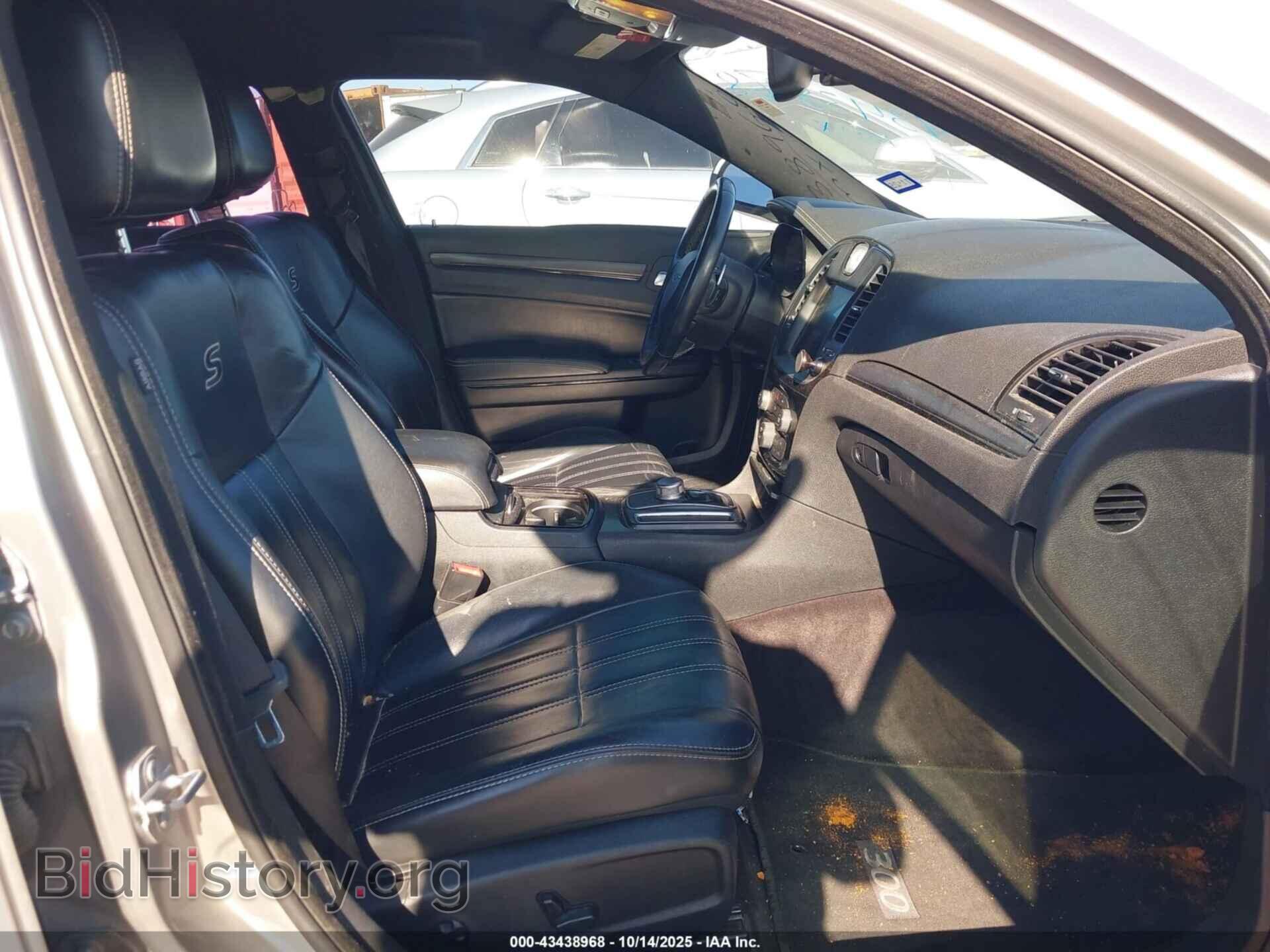 2016 CHRYSLER 300 - VIN: 2C3CCABG9GH243482 - Фото 5