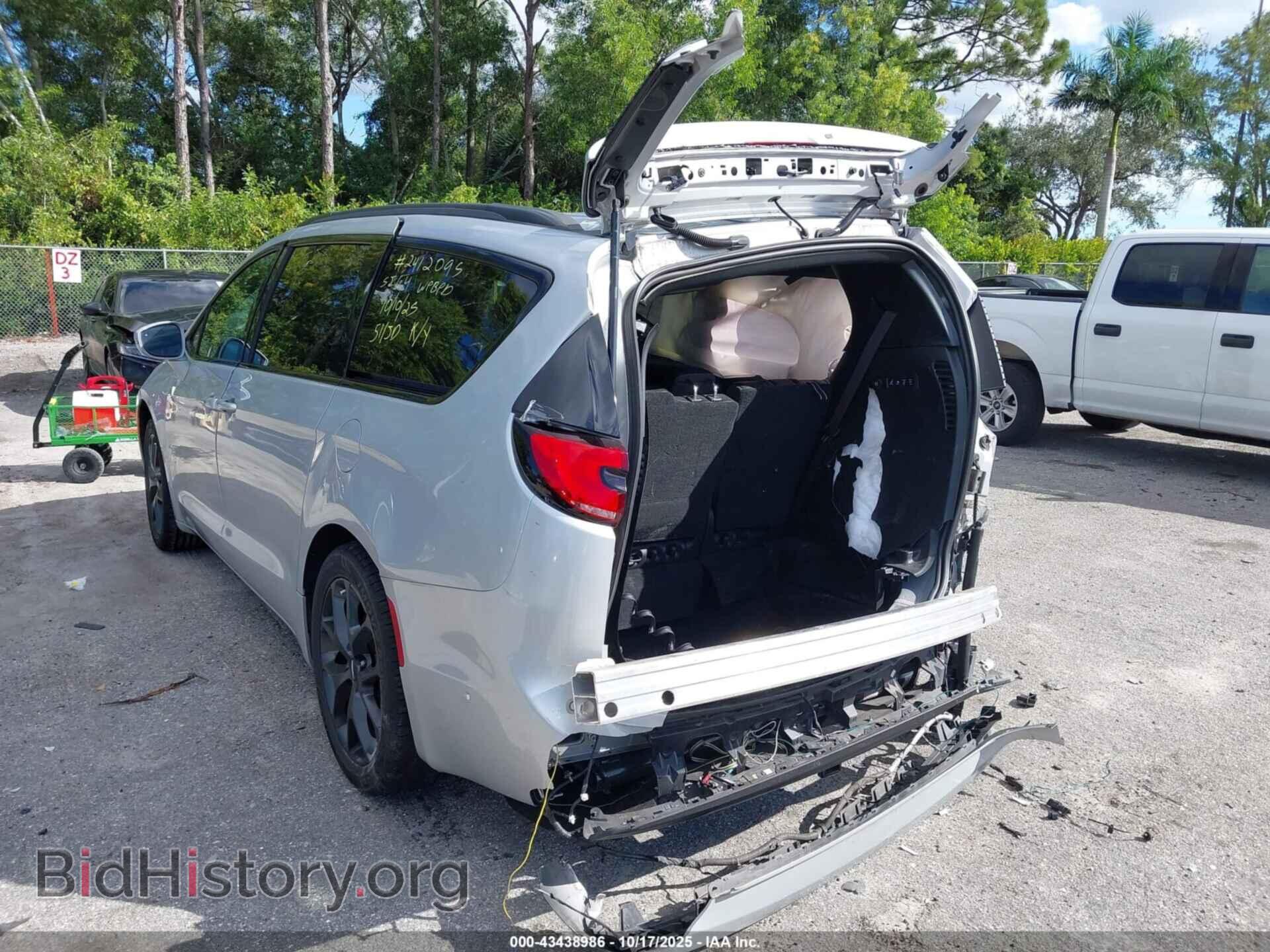 2022 CHRYSLER PACIFICA - VIN: 2C4RC1GG2NR135565 - Photo 3