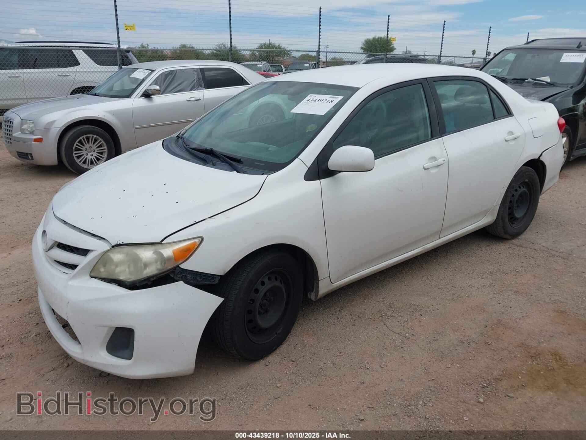 2011 TOYOTA COROLLA - VIN: 2T1BU4EE2BC582801 - Фото 2