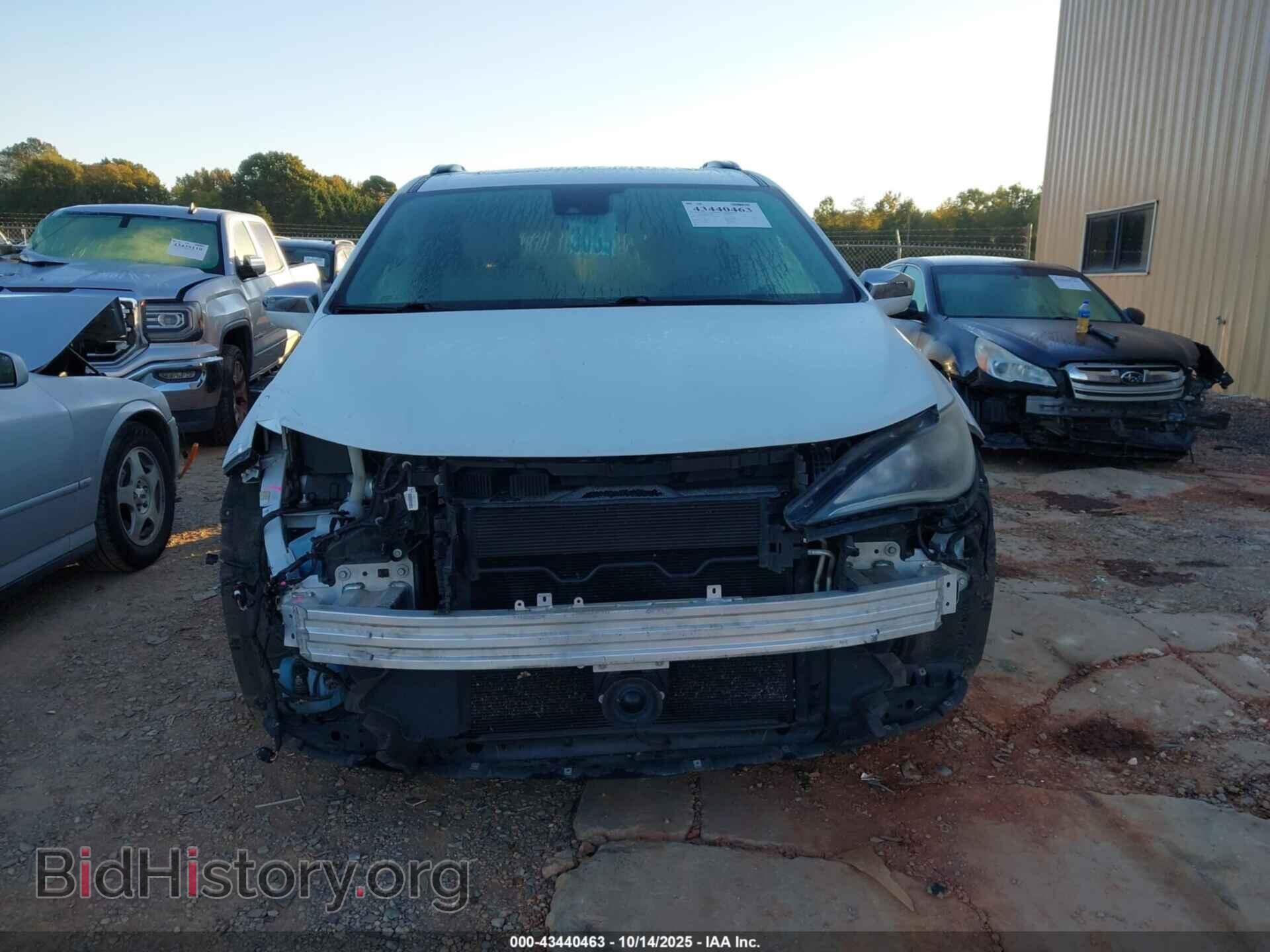 2017 CHRYSLER PACIFICA - VIN: 2C4RC1GG8HR608681 - Фото 12