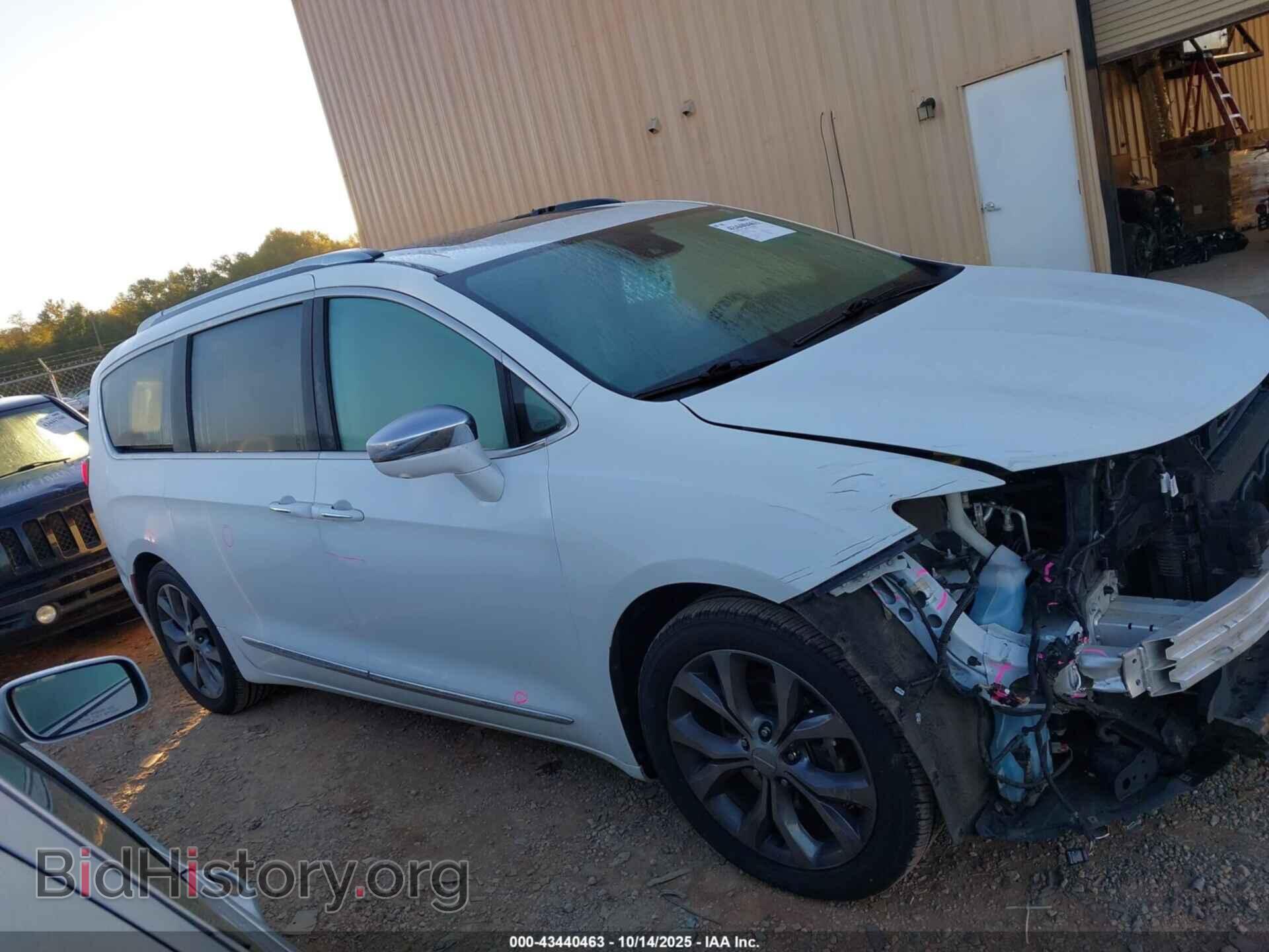 2017 CHRYSLER PACIFICA - VIN: 2C4RC1GG8HR608681 - Фото 13