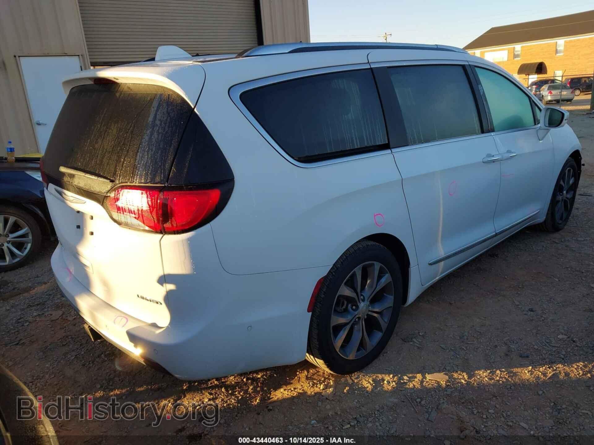 2017 CHRYSLER PACIFICA - VIN: 2C4RC1GG8HR608681 - Фото 4
