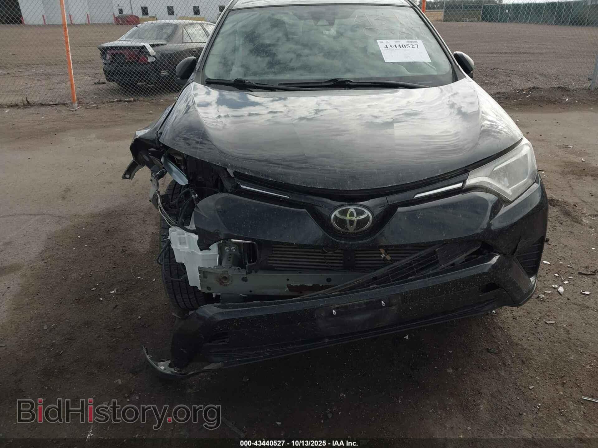 2018 TOYOTA RAV4 - VIN: 2T3BFREV0JW775427 - Фото 6