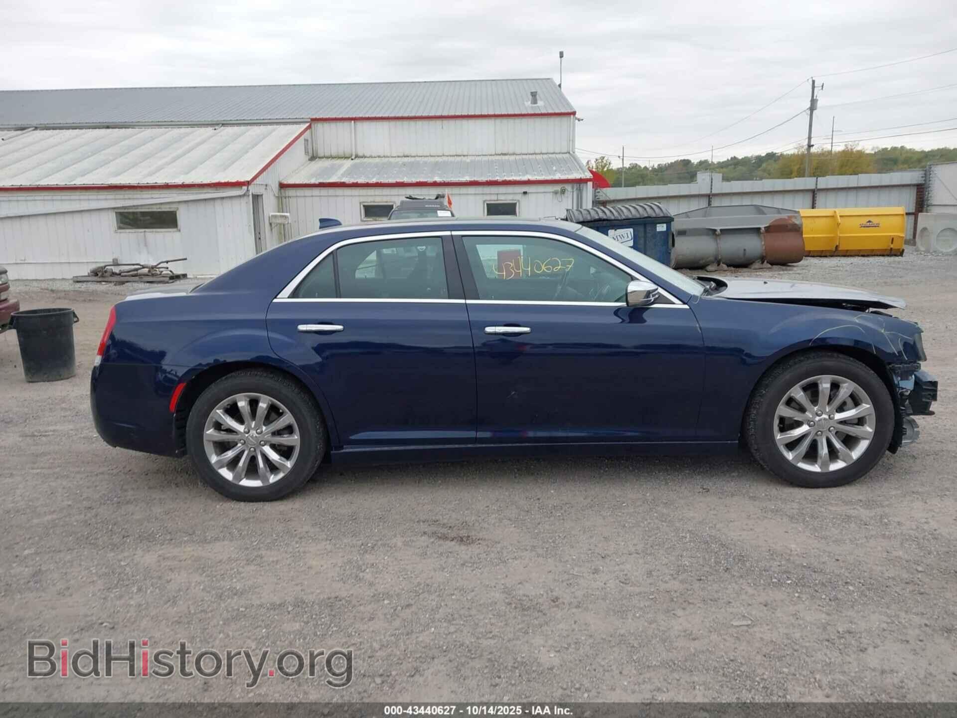 2017 CHRYSLER 300C - VIN: 2C3CCAKG5HH586906 - Фото 13