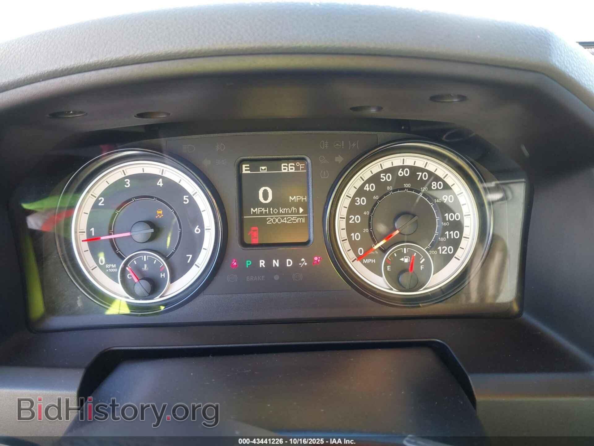 2018 RAM 1500 - VIN: 1C6RR7GG7JS319627 - Фото 7