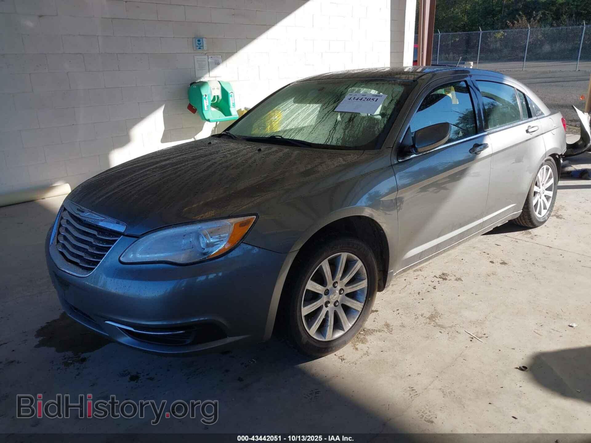 2013 CHRYSLER 200 - VIN: 1C3CCBBB3DN695716 - Фото 2