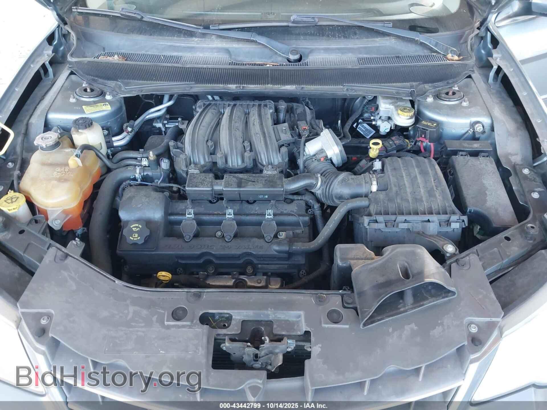 2010 CHRYSLER SEBRING - VIN: 1C3CC5FD4AN190762 - Фото 10