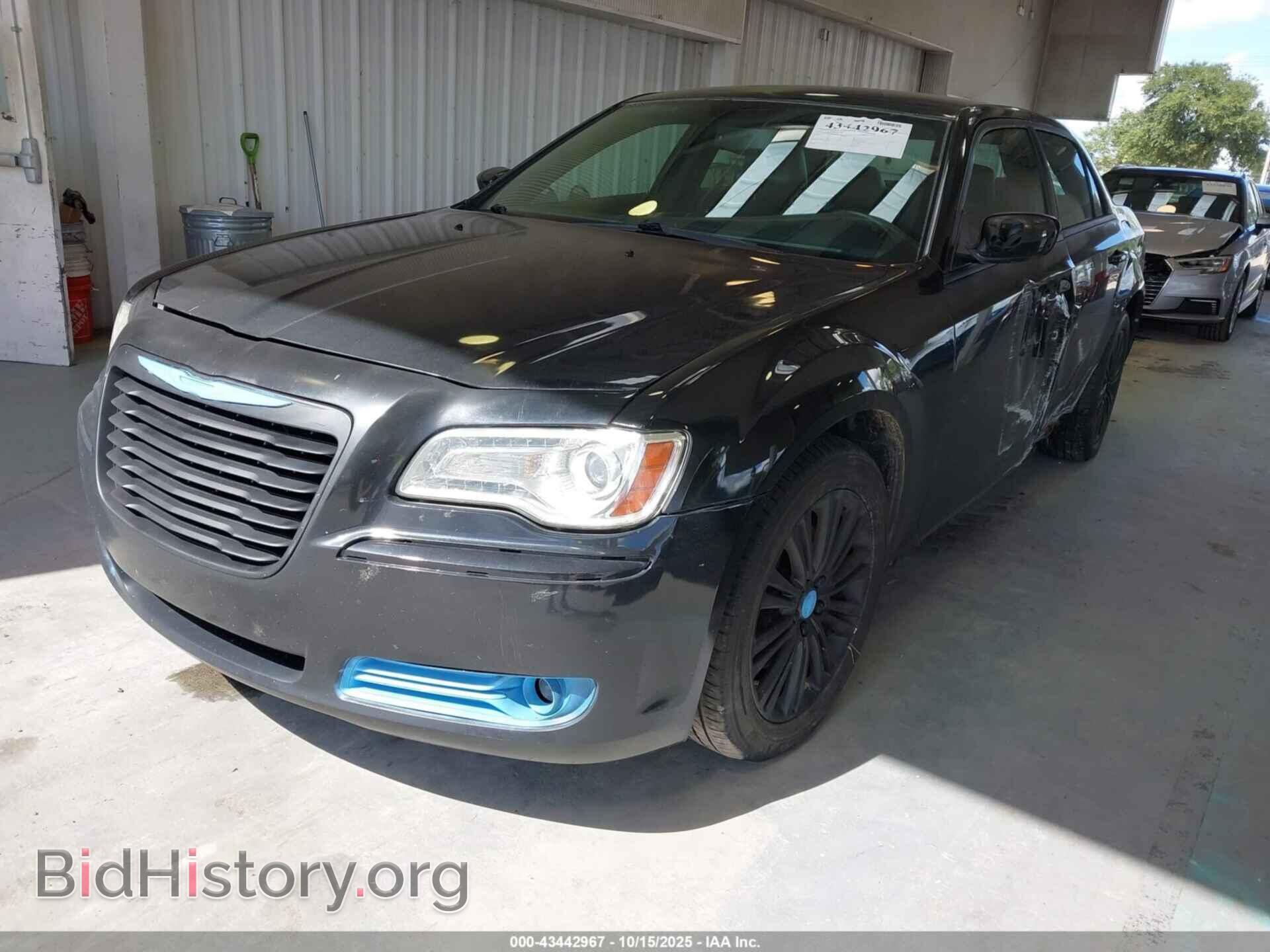 2014 CHRYSLER 300 - VIN: 2C3CCARGXEH231134 - Фото 2