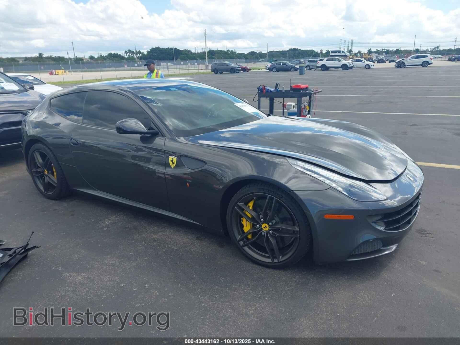 Photo ZFF73SKA2D0195338 - FERRARI FF 2013
