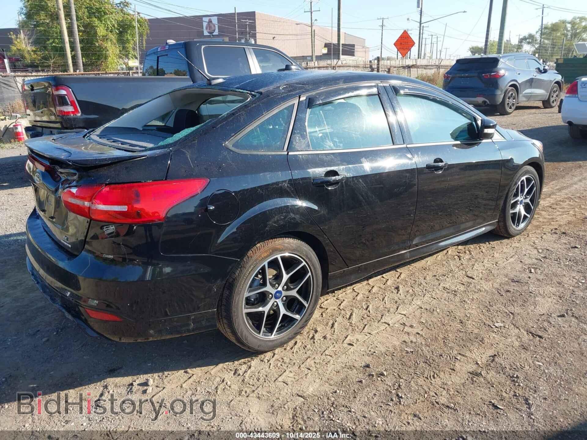 2016 FORD FOCUS - VIN: 1FADP3F2XGL305558 - Фото 4