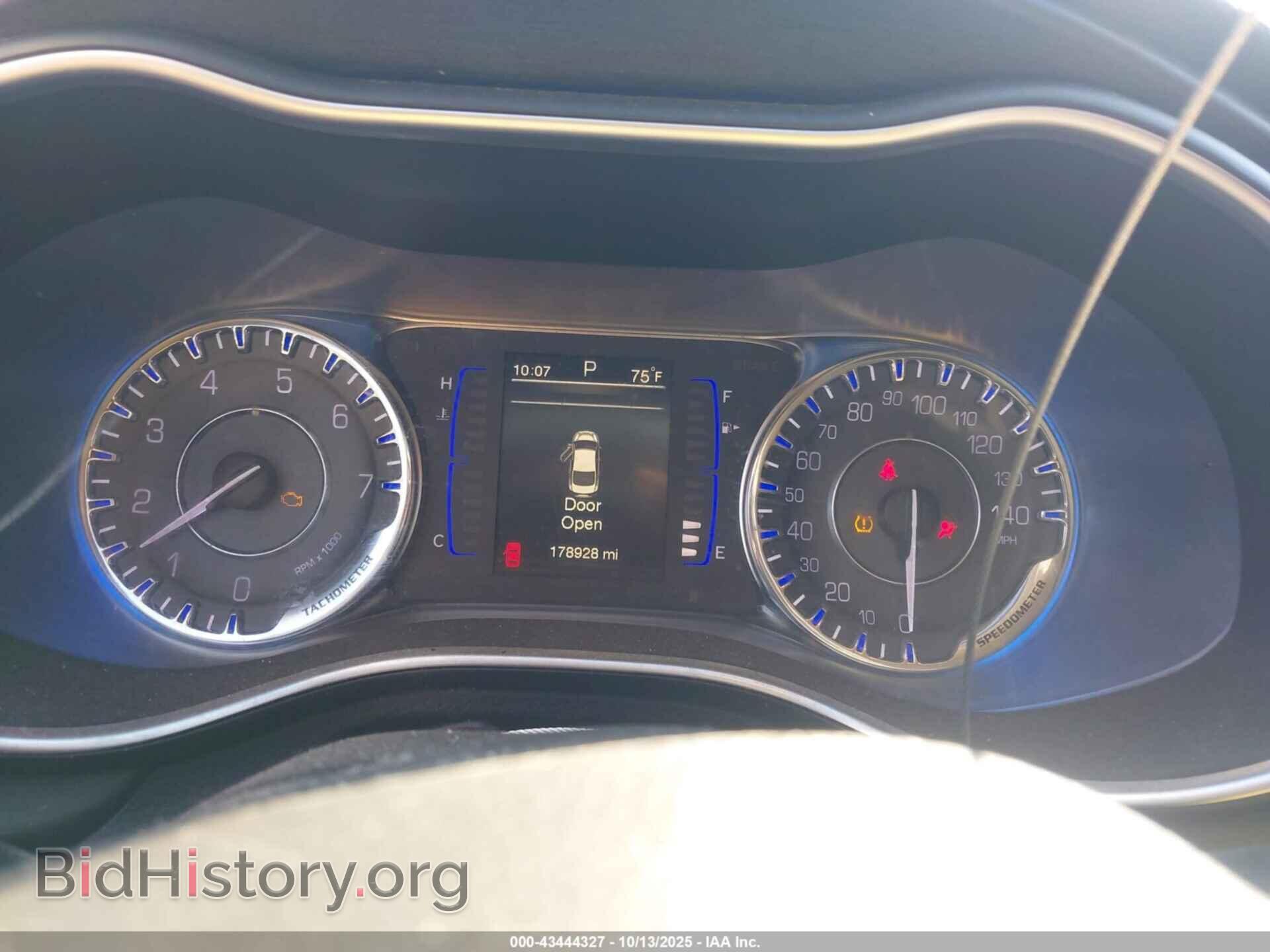 2016 CHRYSLER 200 - VIN: 1C3CCCAB2GN171386 - Фото 7