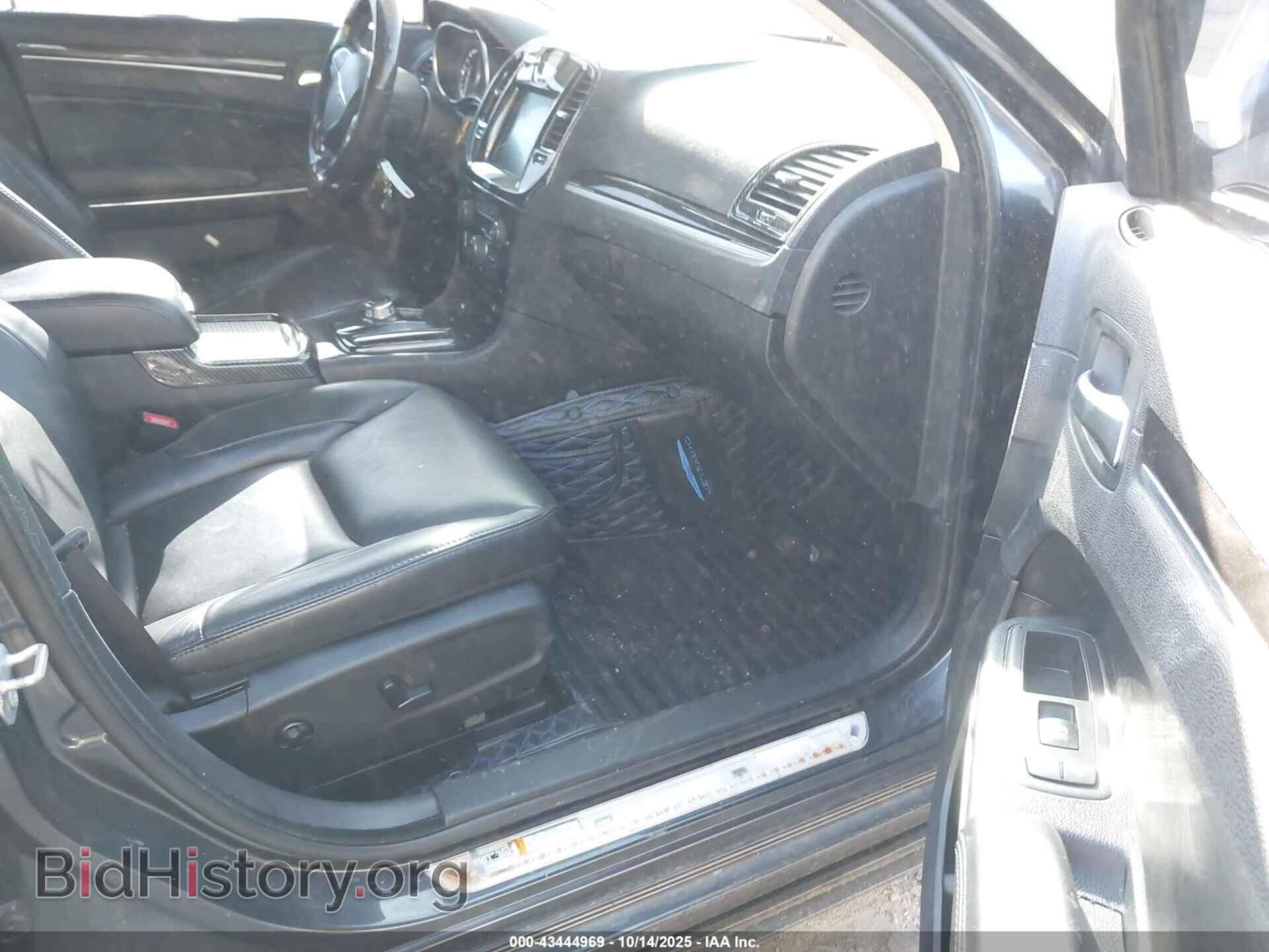 2016 CHRYSLER 300 - VIN: 2C3CCAAG9GH233732 - Фото 5