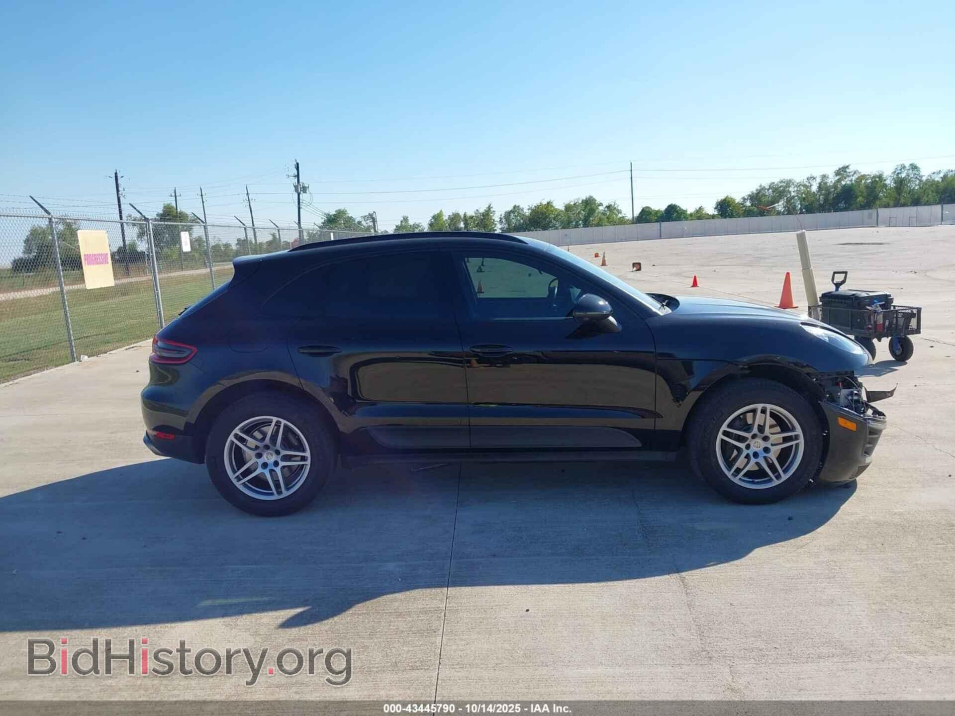 2017 PORSCHE MACAN - VIN: WP1AA2A52HLB81425 - Photo 13