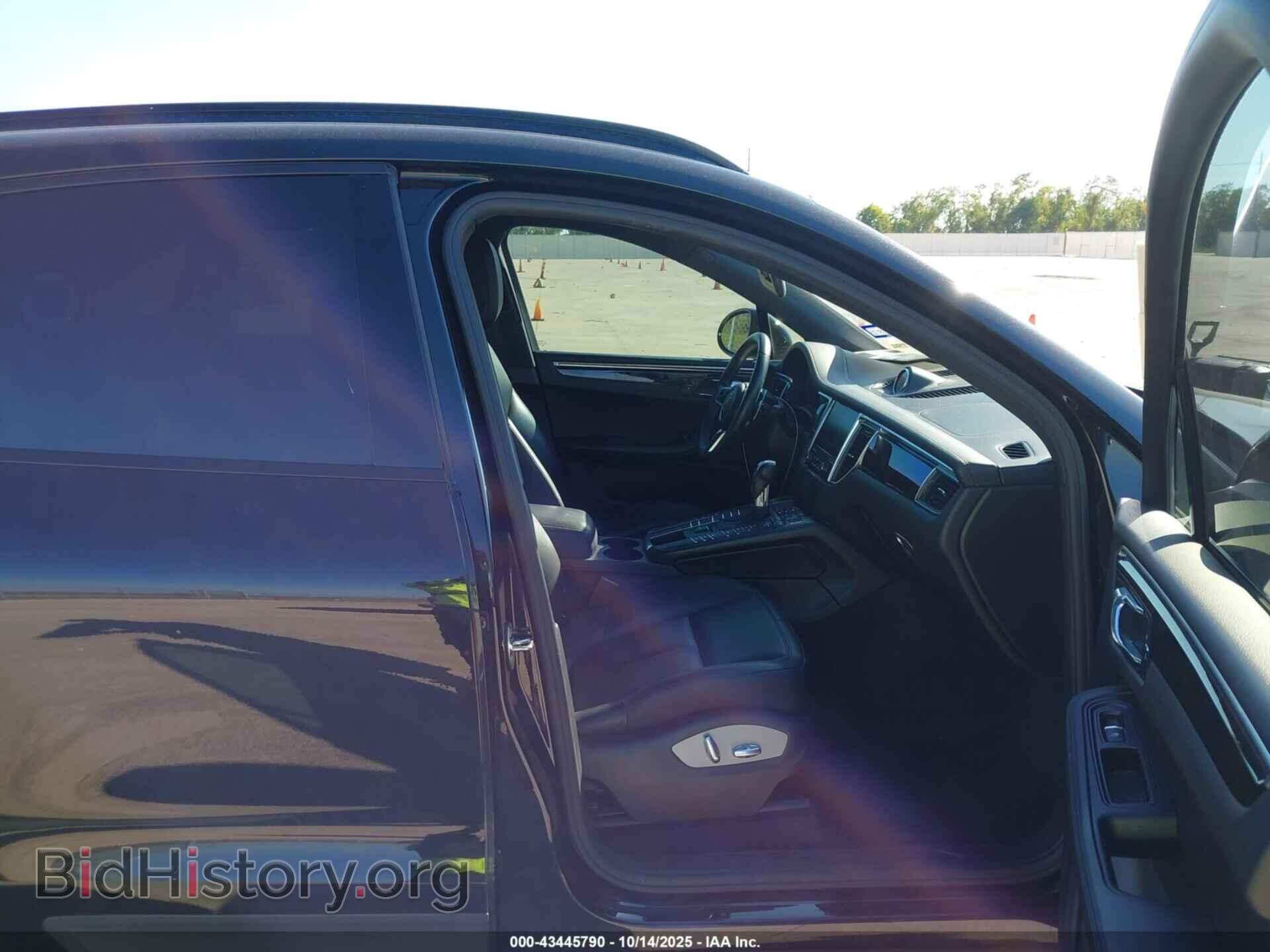2017 PORSCHE MACAN - VIN: WP1AA2A52HLB81425 - Photo 5