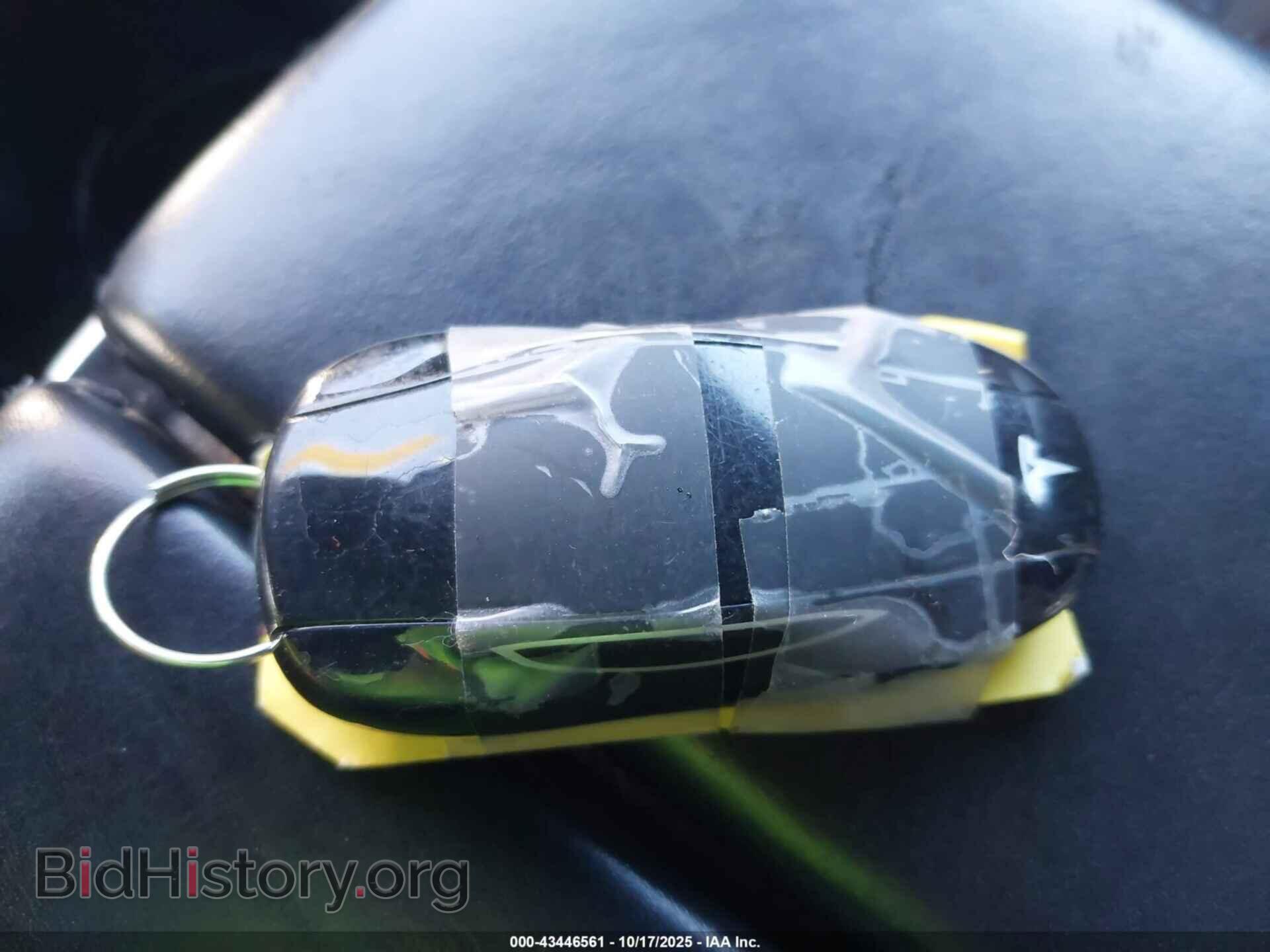 2016 TESLA MODEL S - VIN: 5YJSA1E17GF150972 - Photo 11