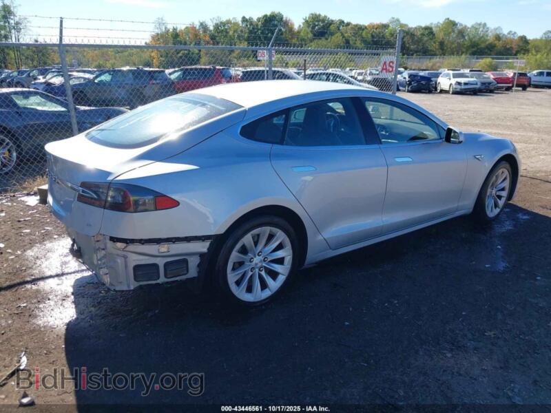 2016 Tesla MODEL S (VIN 5YJSA1E17GF150972) — фото 4 из 20