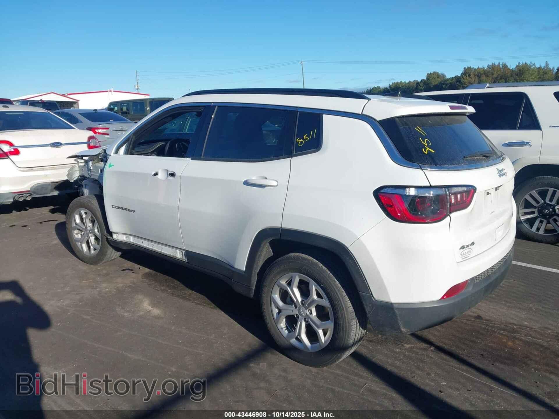 2024 JEEP COMPASS - VIN: 3C4NJDBN9RT166889 - Фото 3