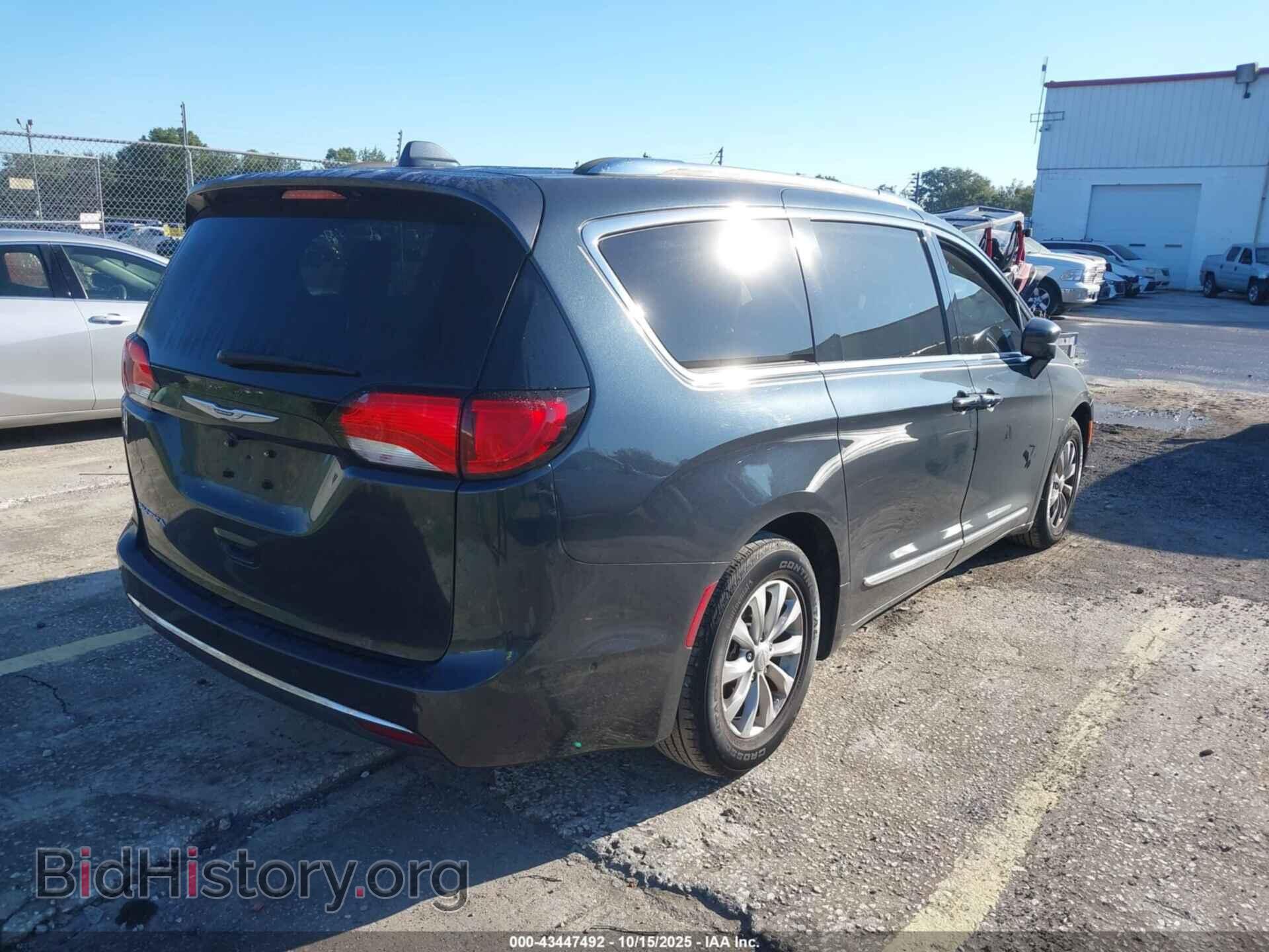 2019 CHRYSLER PACIFICA - VIN: 2C4RC1BG4KR628246 - Photo 4
