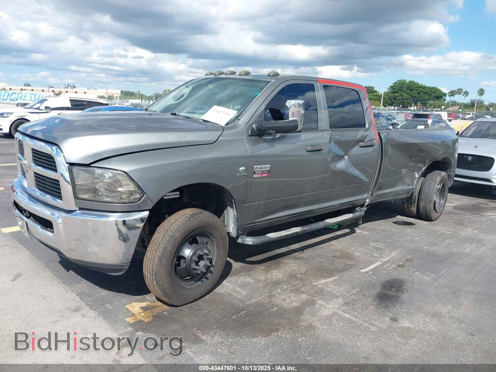 2012 RAM 3500 - VIN: 3C63DRGL8CG102045 - Photo 2