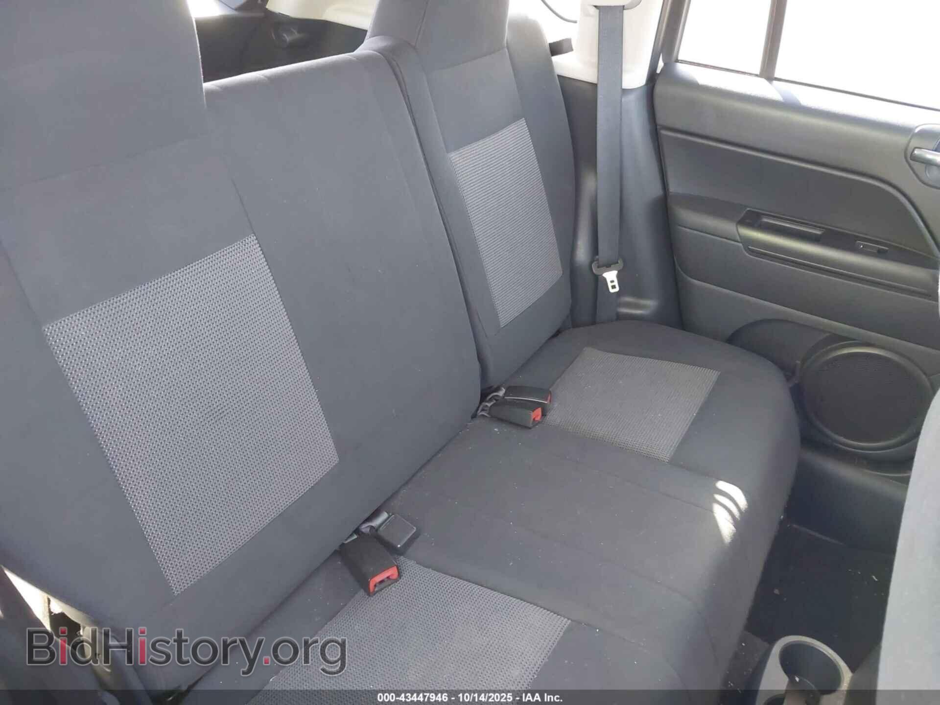 2011 JEEP COMPASS - VIN: 1J4NF1FB3BD218684 - Photo 8
